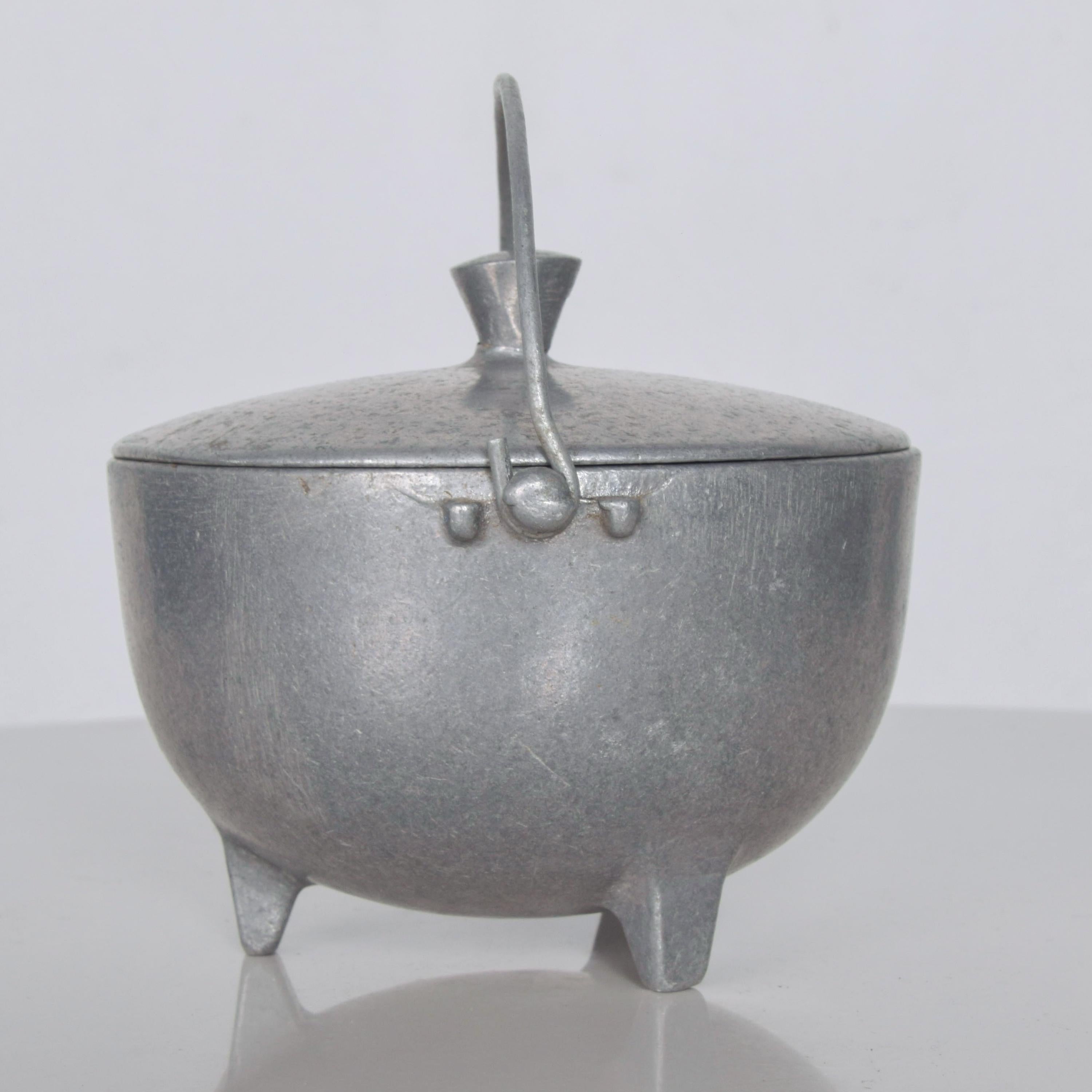Mid-Century Modern 1970s Sculpted Aluminum Kettle Pot & Lid Footed Design Industrial Minalloy NYC