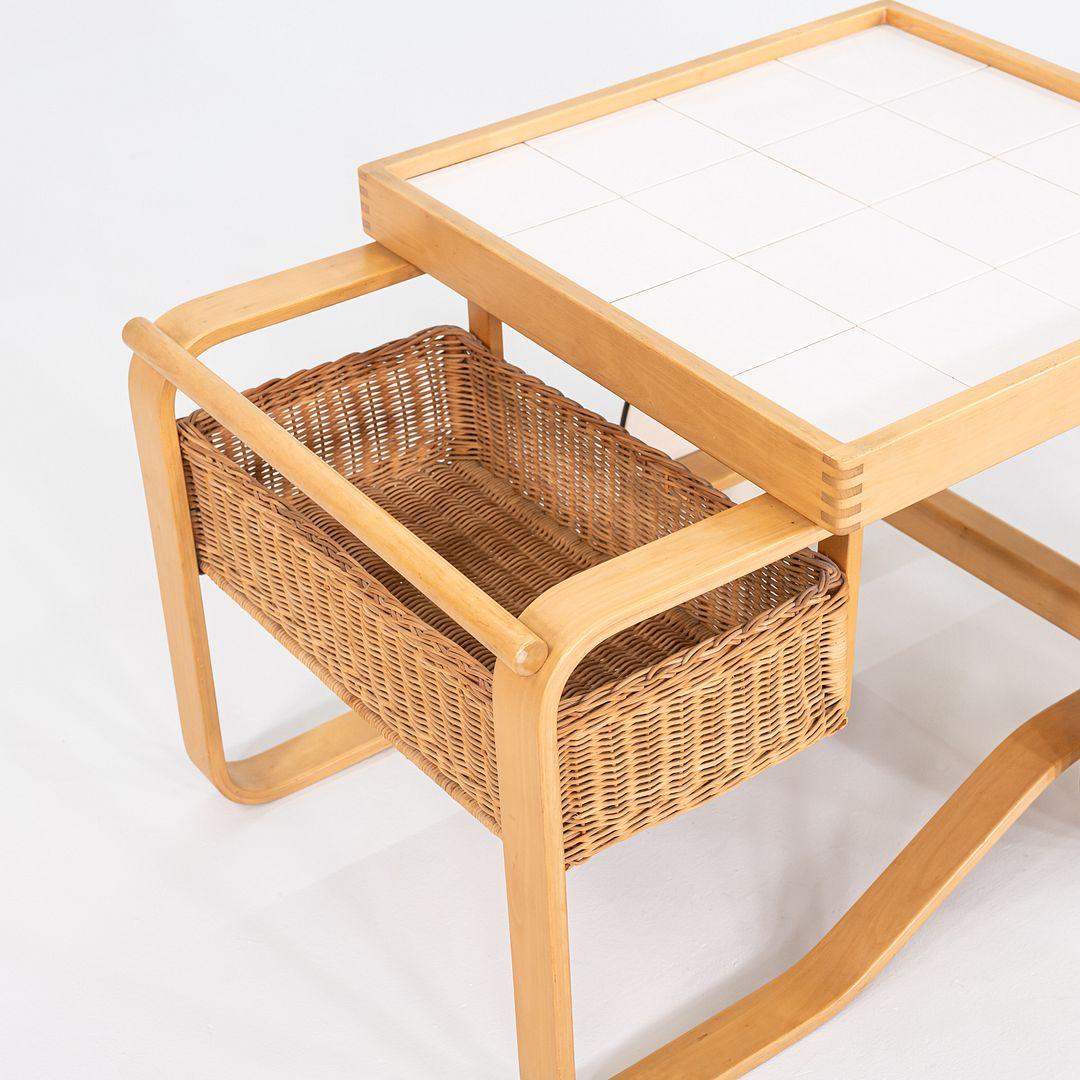 Carro de té de los años 70 Alvar Aalto y Aino Aalto para Artek en abedul con azulejos de cerámica en venta 4