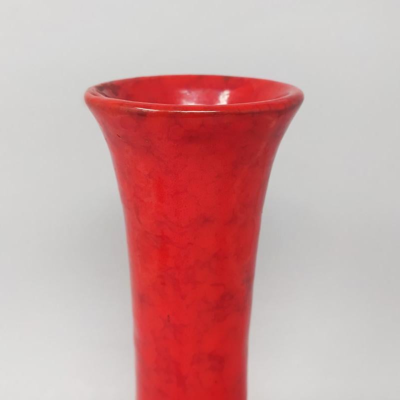 Ère spatiale 1970 Vase rouge italien étonnant de l'ère spatiale en vente