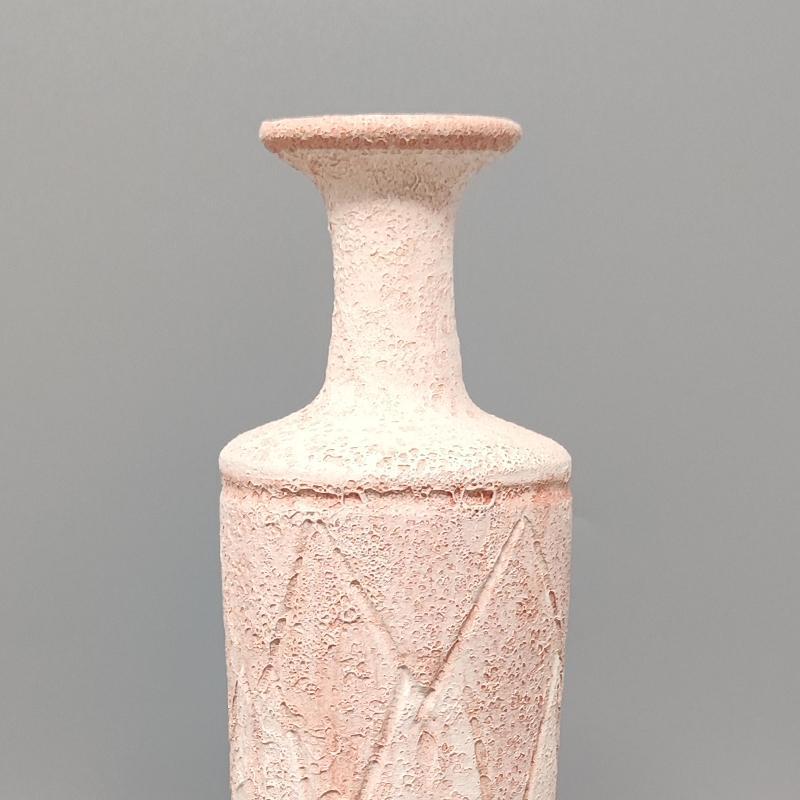 Fin du 20e siècle Incroyable paire de vases en céramique de couleur rose antique des années 1970. Fabriquée en Italie en vente