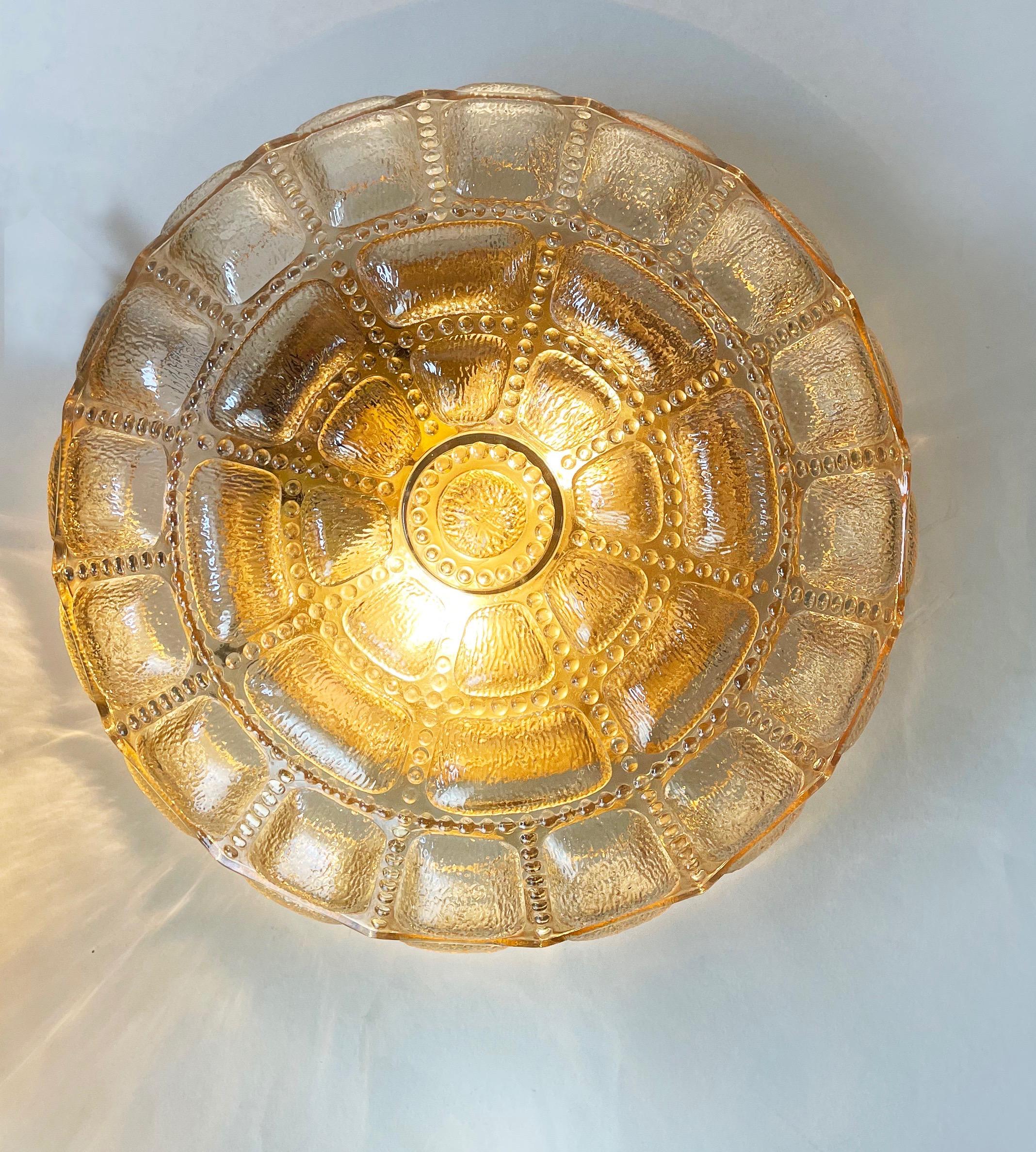1970 Amber Reflecting Puffy Bubble Cushion Glass Wall Light by Hustadt État moyen - En vente à Andernach, DE