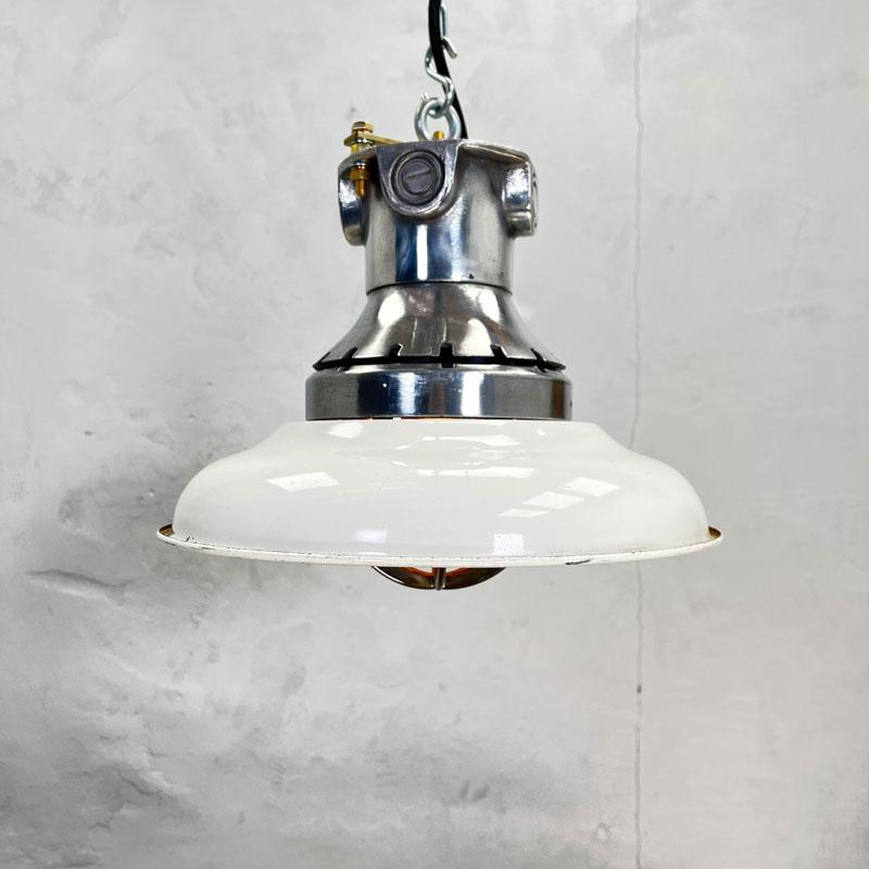 1970's American Cast Aluminum Industrial White Enamel Ceiling Pendant by Killark For Sale 7