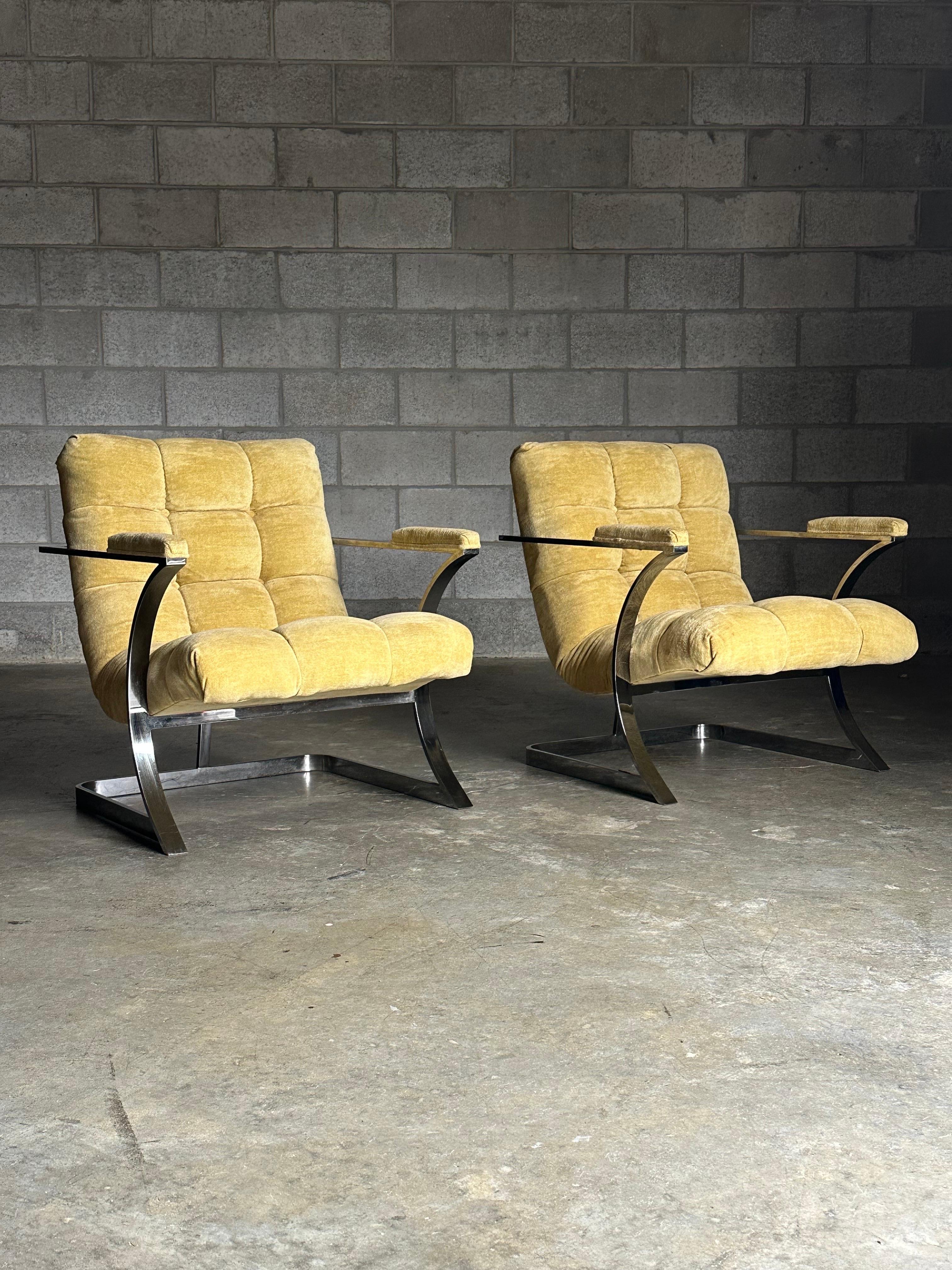 Mid-Century Modern 1970s American Designer Chrome Cantilevered Chairs After Milo Baughman