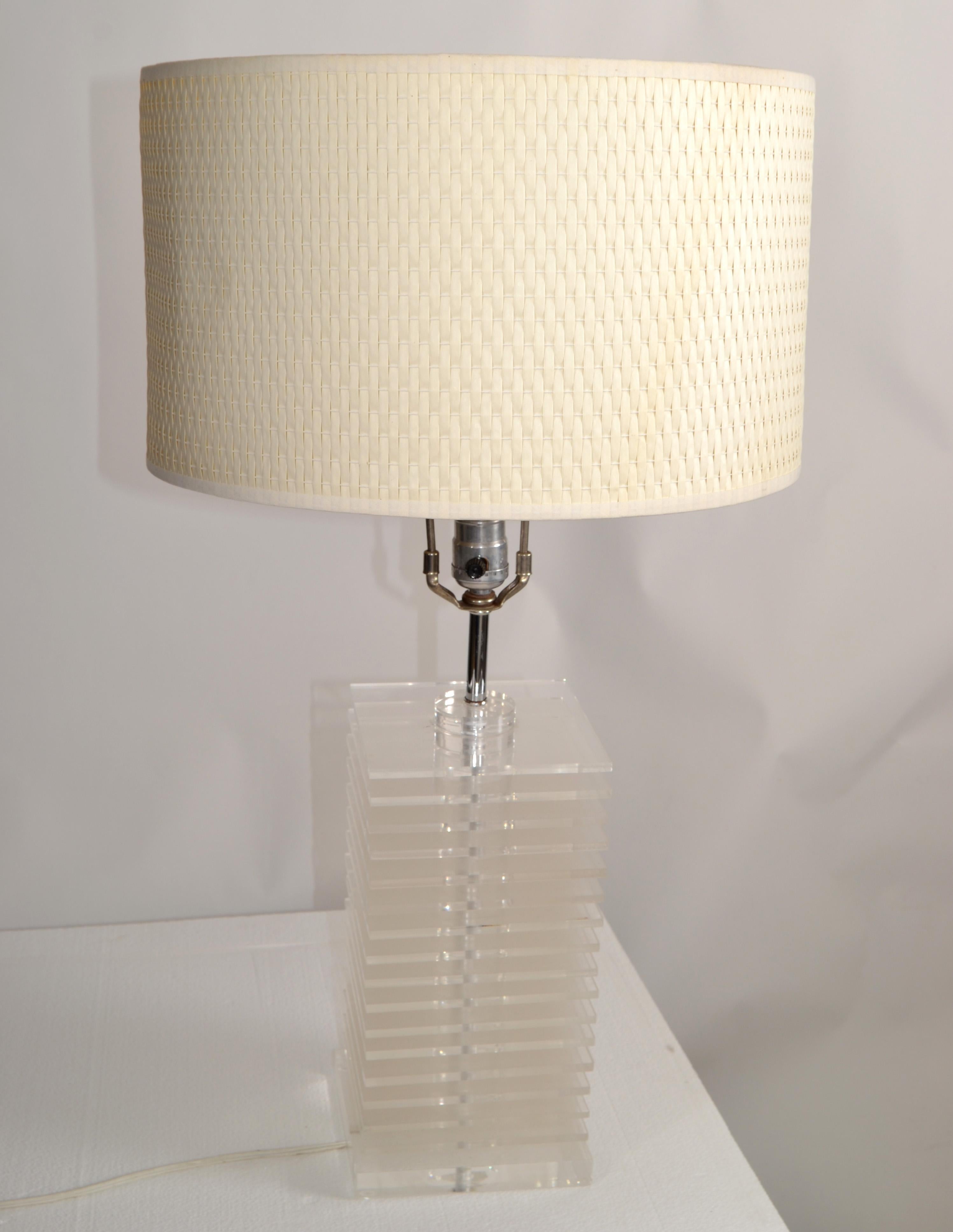 1970s American Stacked Skyscraper Lucite Table Lamp Mid-Century Modern For Sale 10