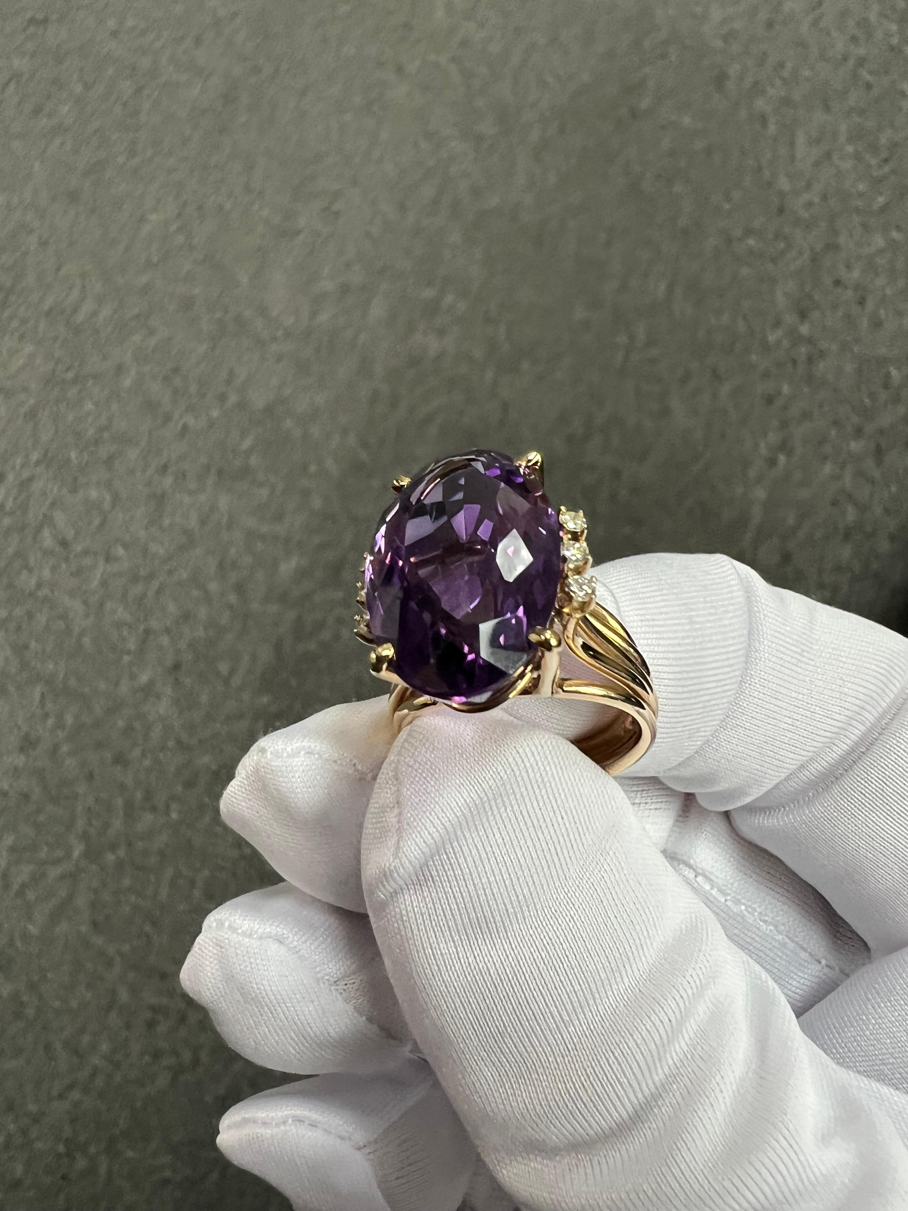 1970s Amethyst Diamond Yellow Gold Cocktail Ring For Sale 4