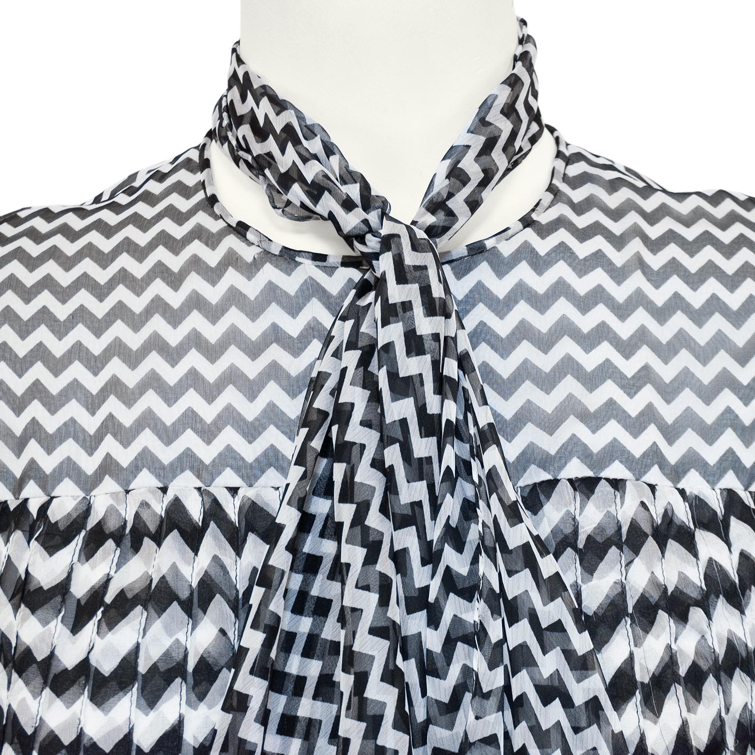 1970s Andre Laug Pleated Chiffon Chevron Maxi Dress  In Good Condition For Sale In Toronto, Ontario