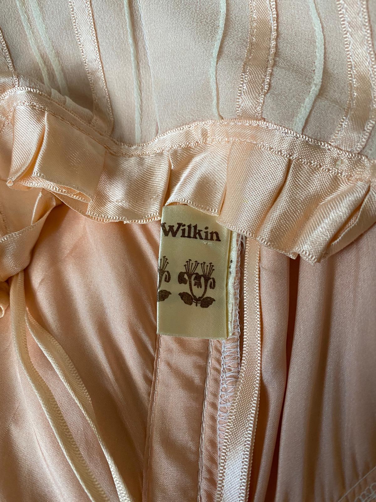 1970s Andrea Wilkin Cream Silk and Peach Ribbon Polonaise Dress In Excellent Condition In London, GB