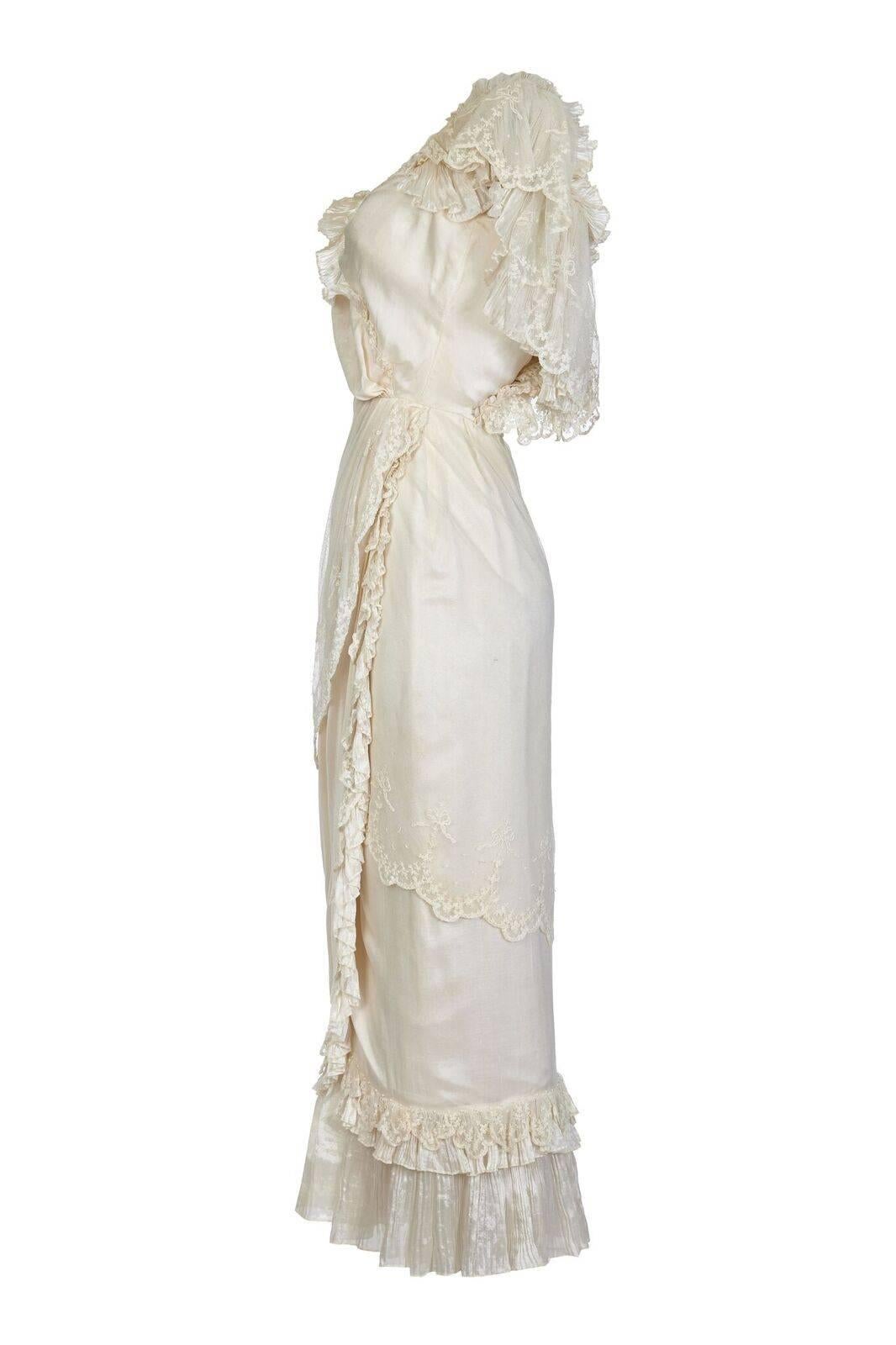 1970s Andrea Wilkin Silk Ivory Fantasy Bridal Dress in Edwardian Style In Excellent Condition For Sale In London, GB