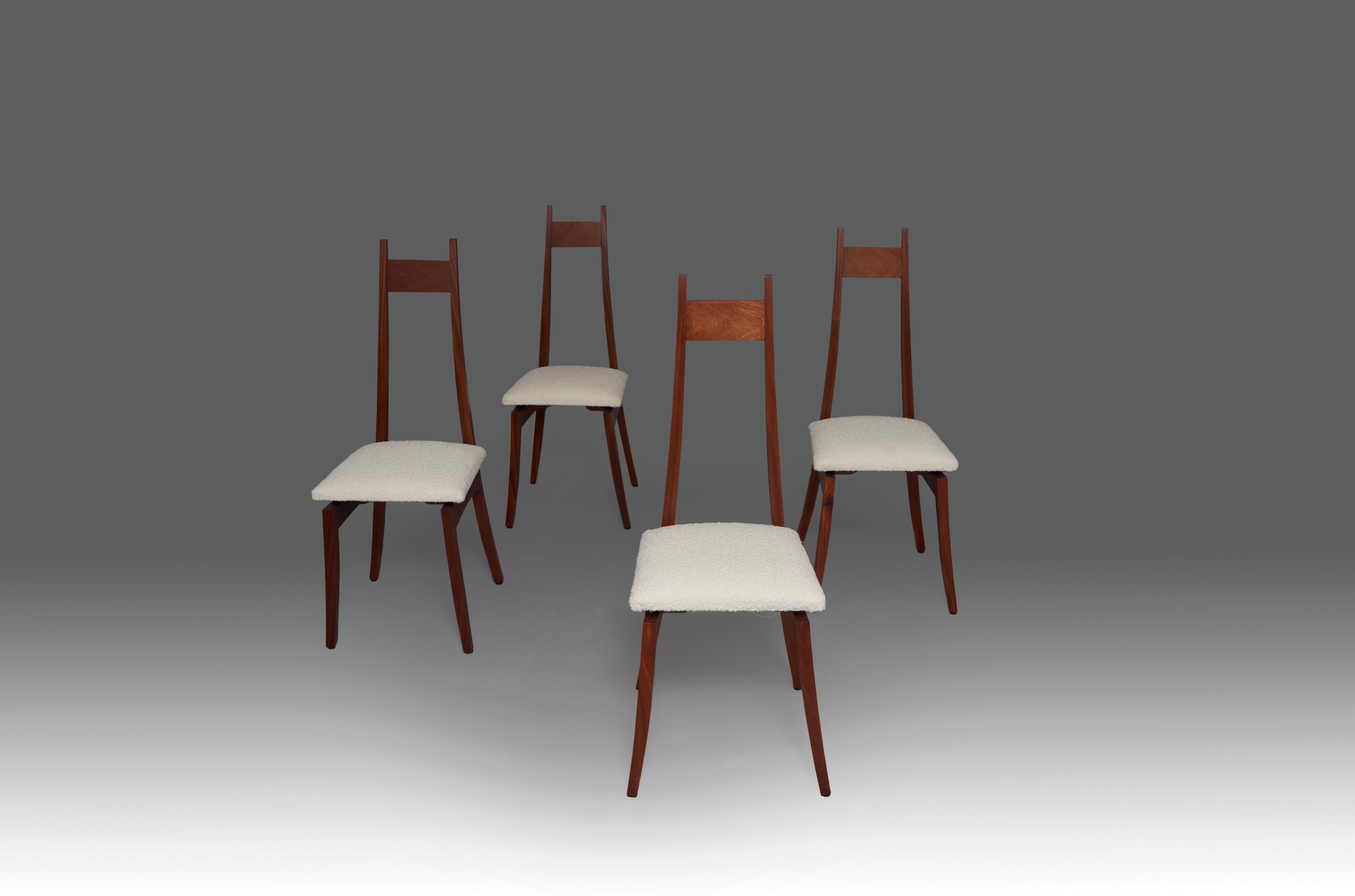 Four dining chairs in Mahogany and Ulpholstery designed by Angelo Mangiarotti for Sorgente dei Mobili. Italy, 1970s.

Angelo Mangiarotti was an Italian architect and designer. He studied in the Politecnico di Milano and He opened his own Studio in