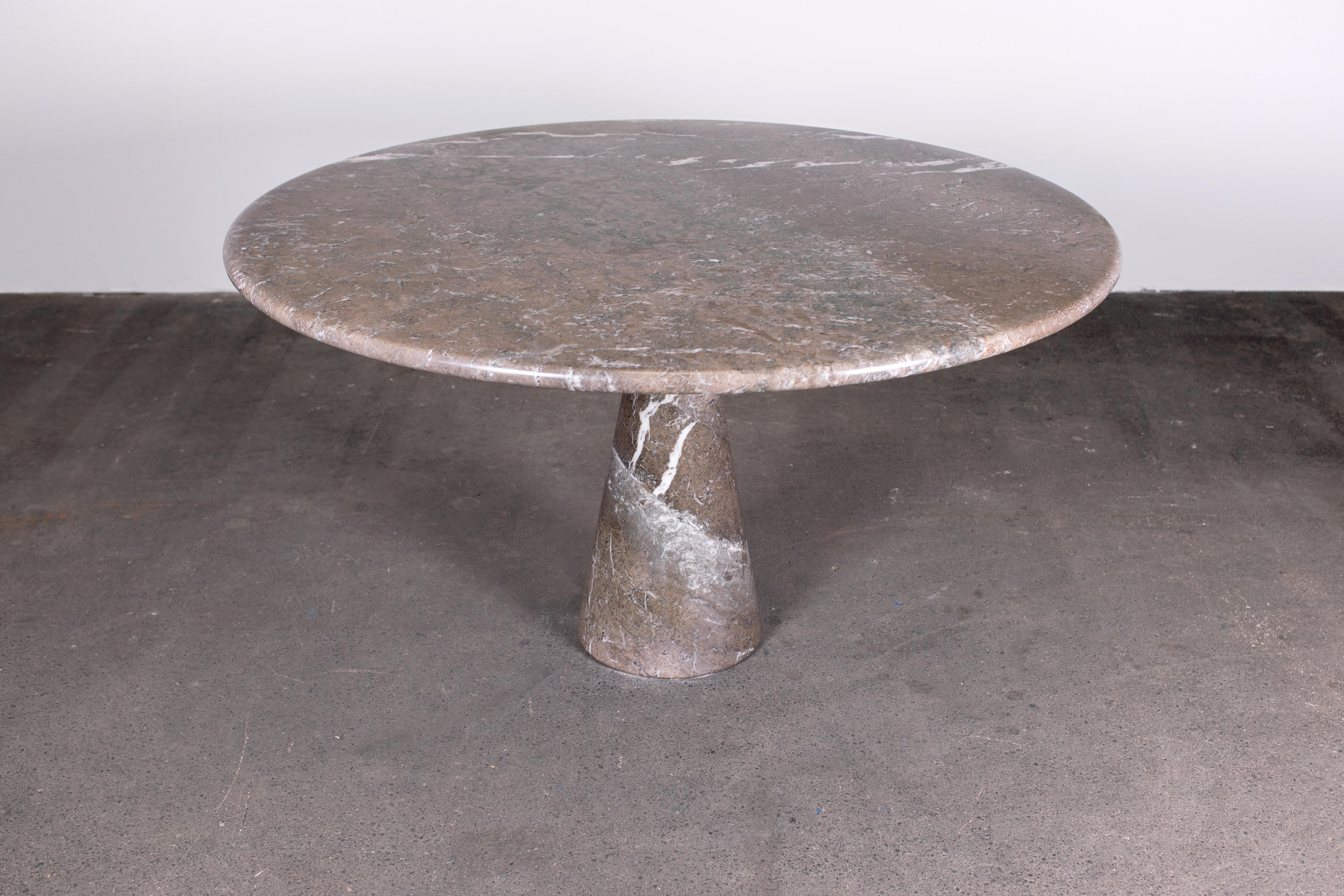 1970s Angelo Mangiarotti Dining Table in Mondragone Marble for Skipper, Italy In Good Condition In Grand Cayman, KY