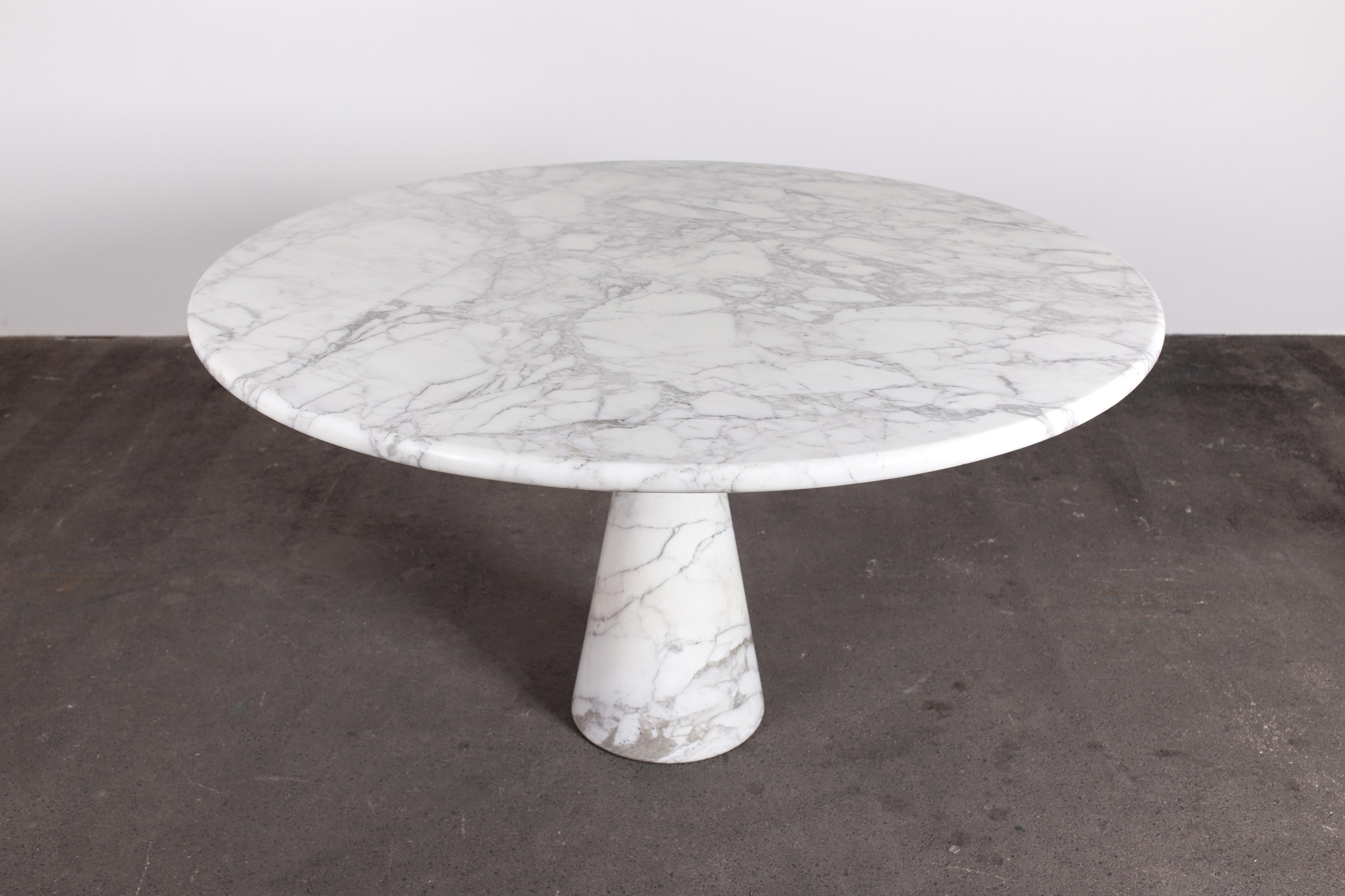 Marbre Table de salle à manger Angelo Mangiarotti des années 1970 en marbre Cararra blanc pour Skipper, Italie en vente