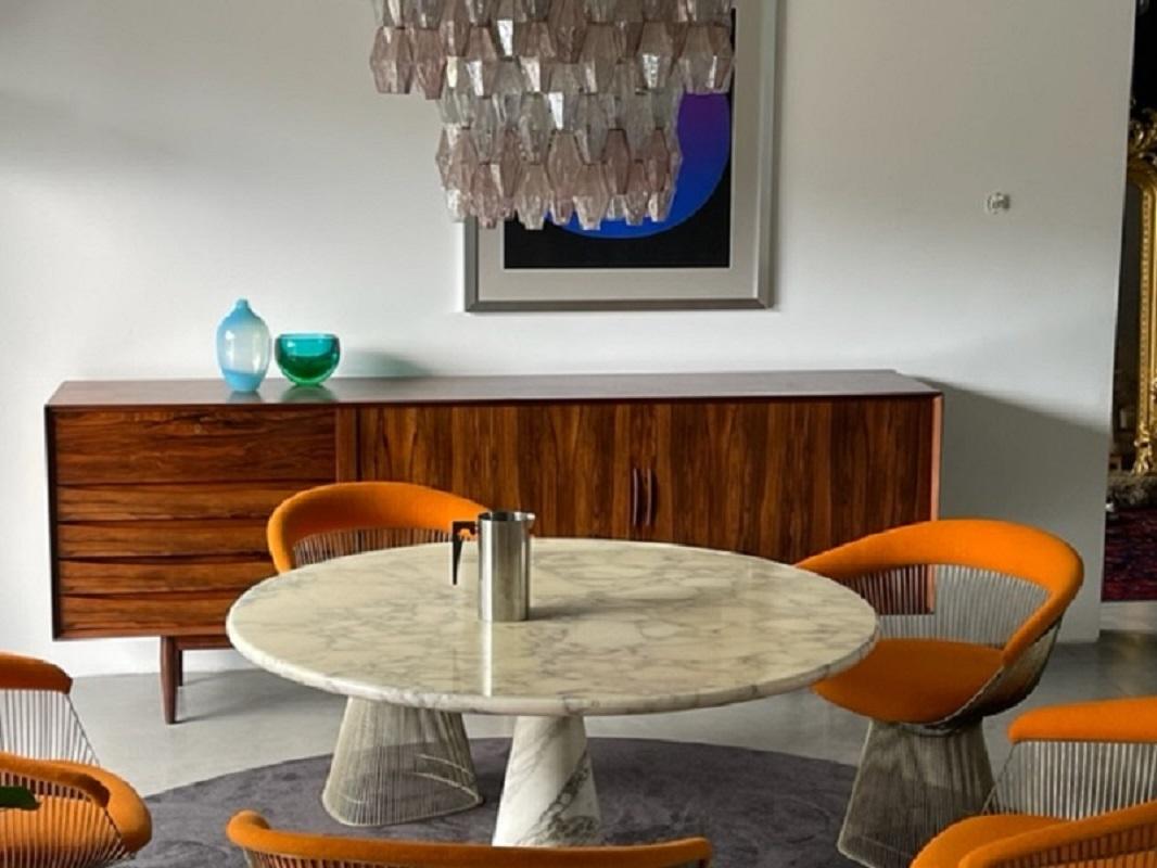 Mesa de comedor de mármol de Carrara blanco Angelo Mangiarotti de los años 70 para Skipper, Italia Italiano en venta