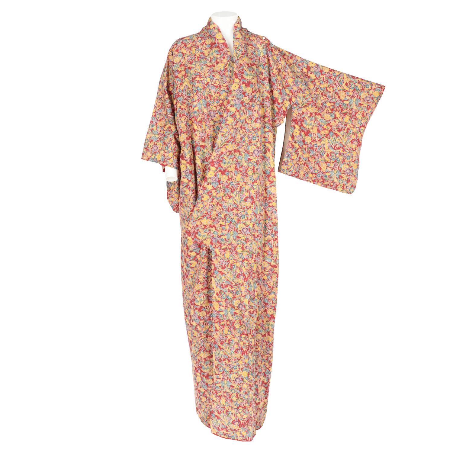 Women's or Men's 1970s A.N.G.E.L.O. Vintage Cult Red Floral Print Kimono