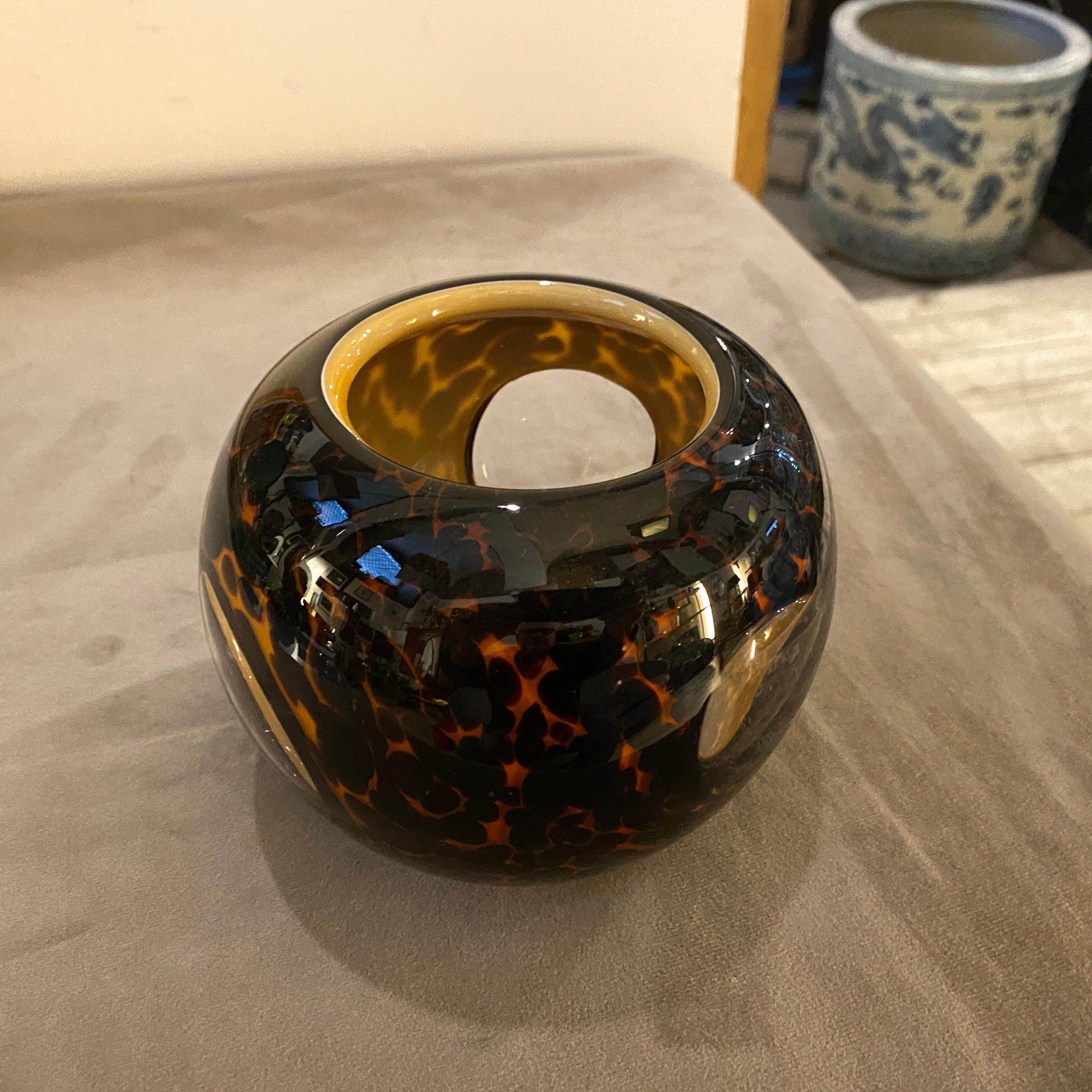 A rare fake tortoise murano glass small bowl made in the Seventies. It has been attributed to Barovier for many items very similar made by the manufacturer.
