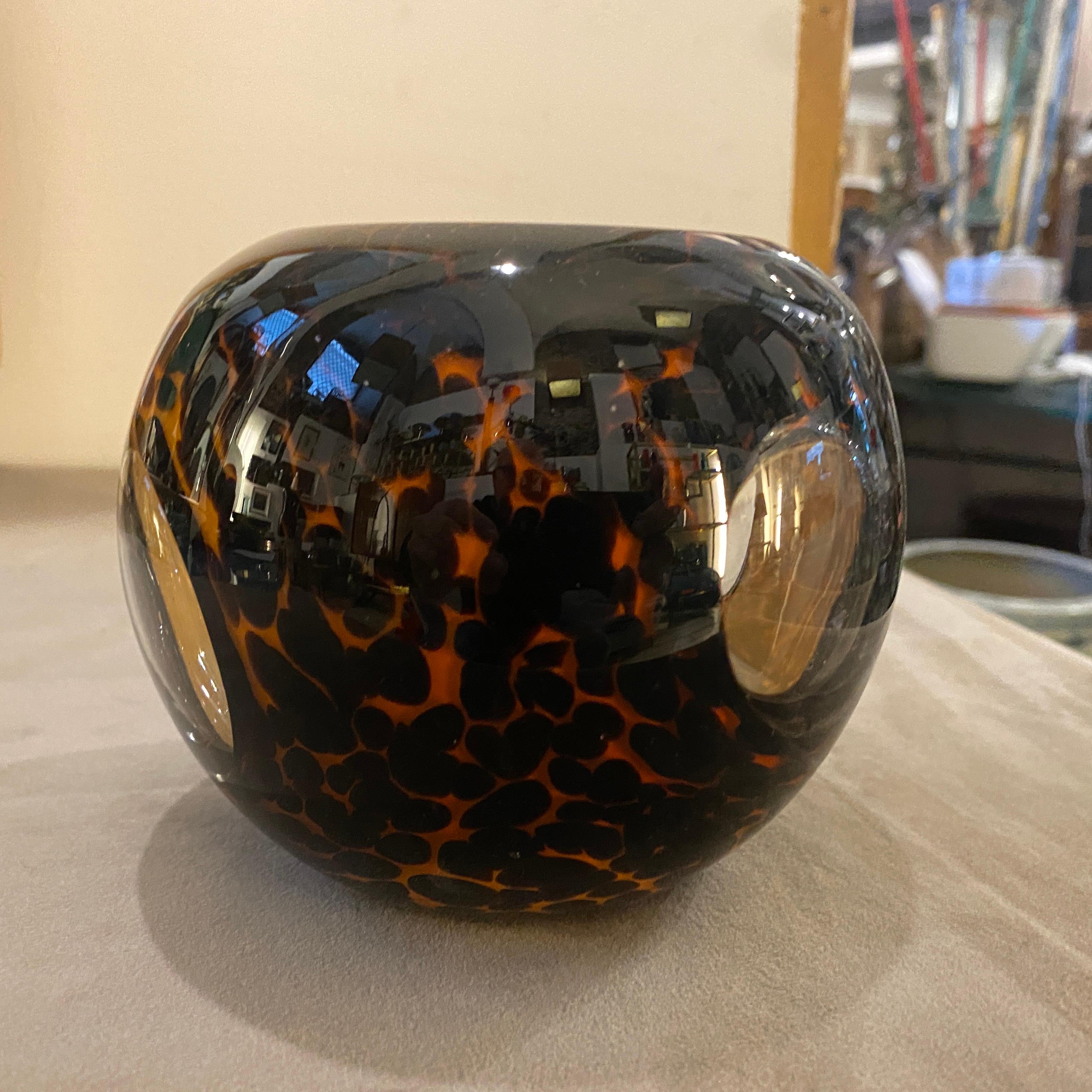Hand-Crafted 1970s Animalier Murano Glass Small Bowl Attributed to Barovier