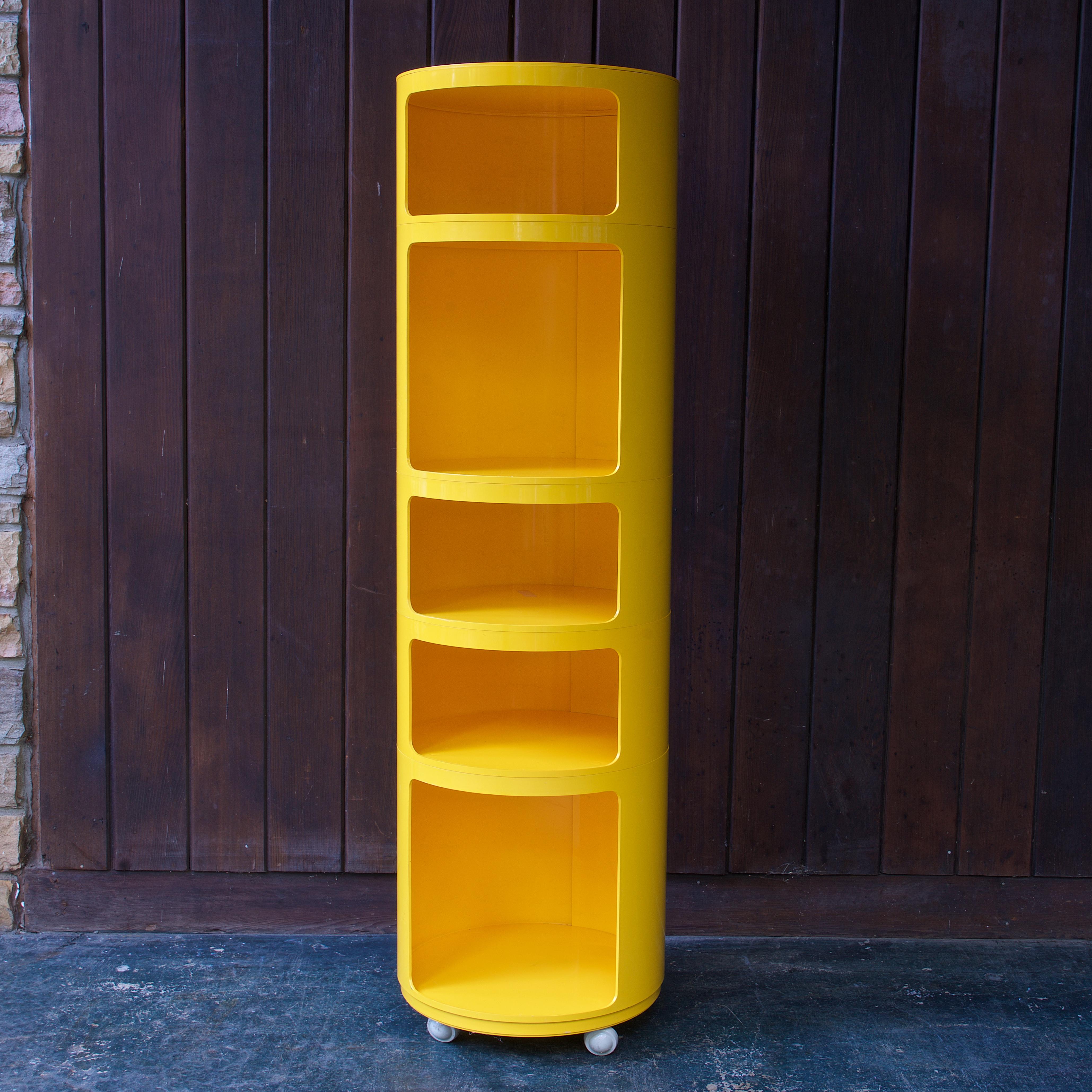 Mid-Century Modern 1970s Anna Castelli Kartell Yellow 5-Tier Stackable Componibili Pop Art Shelving For Sale