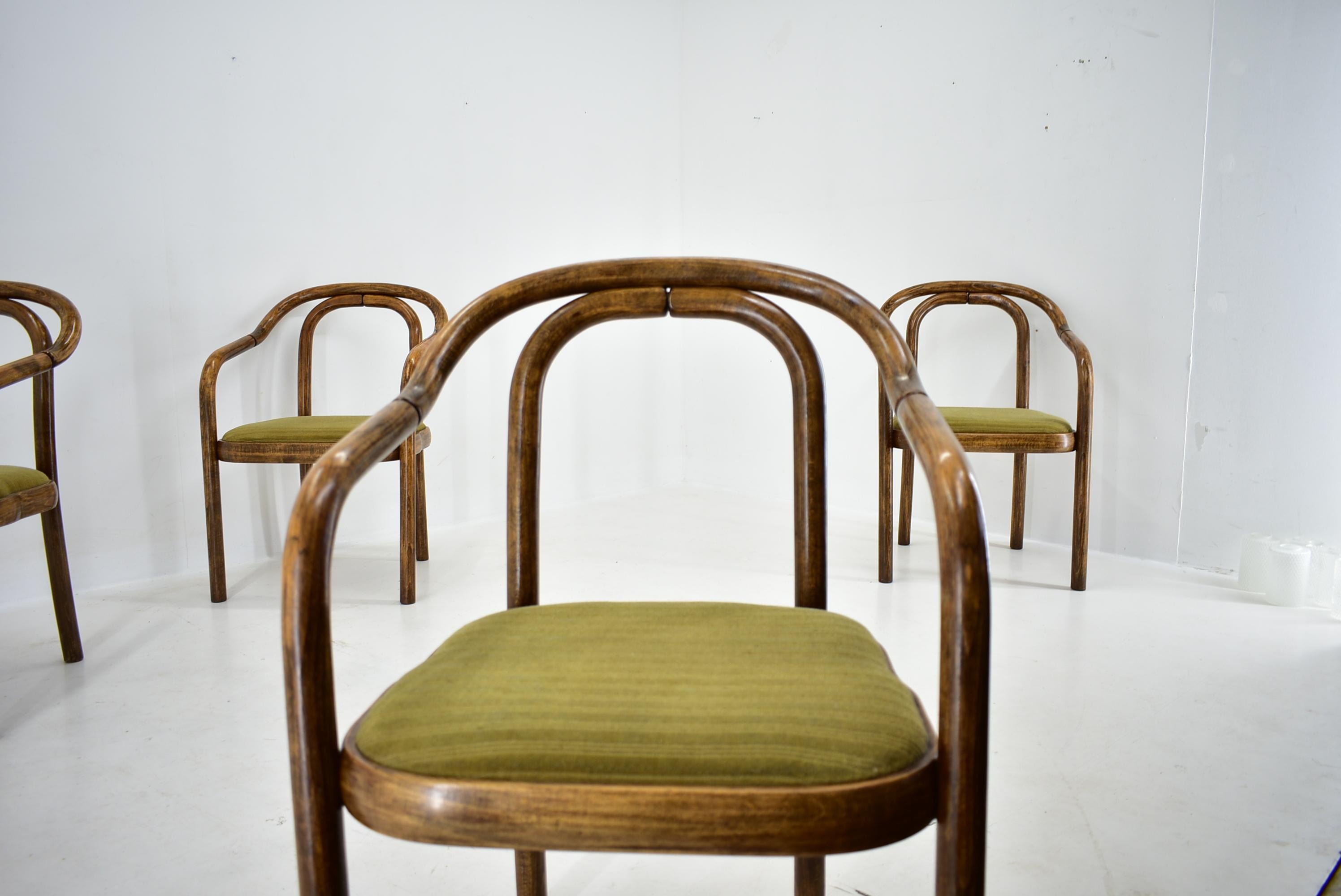 1970s, Antonin Suman Dining Chairs by Ton In Good Condition In Praha, CZ