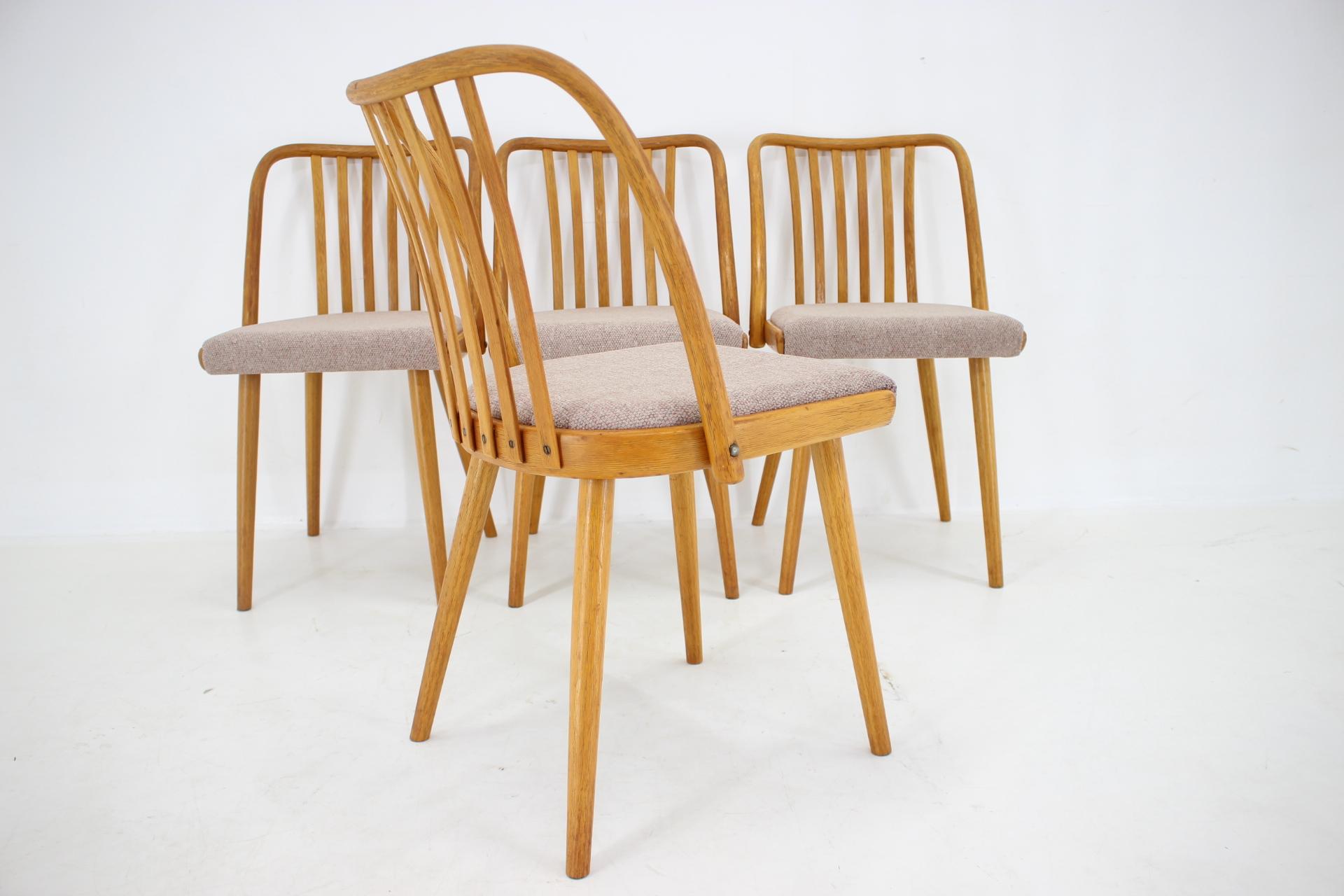 1970s Antonin Suman Set of 4 Oak Dining Chairs, Czechoslovakia For Sale 2