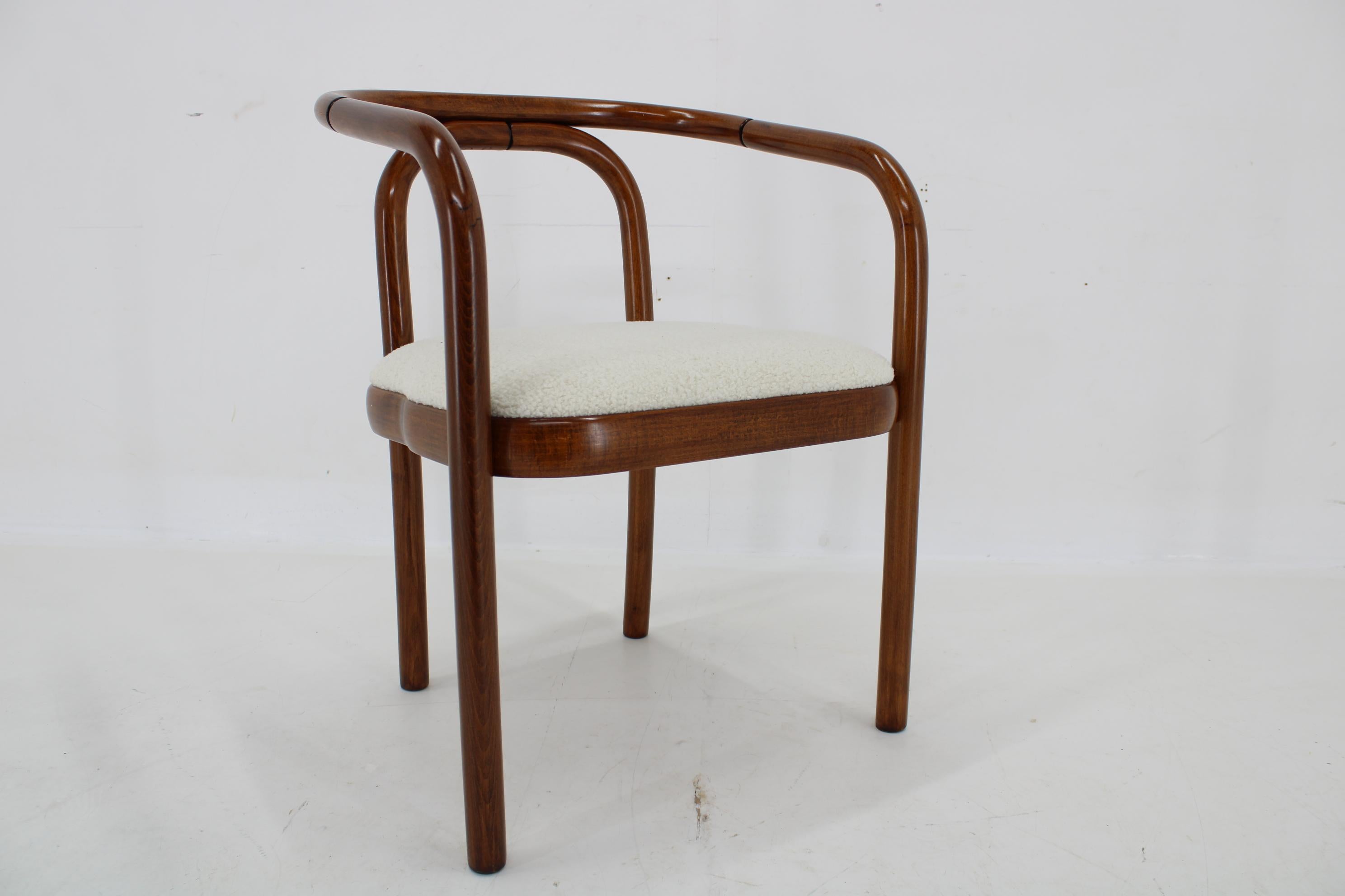 1970s Antonin Suman Set of Four Dining Chair by TON For Sale 3