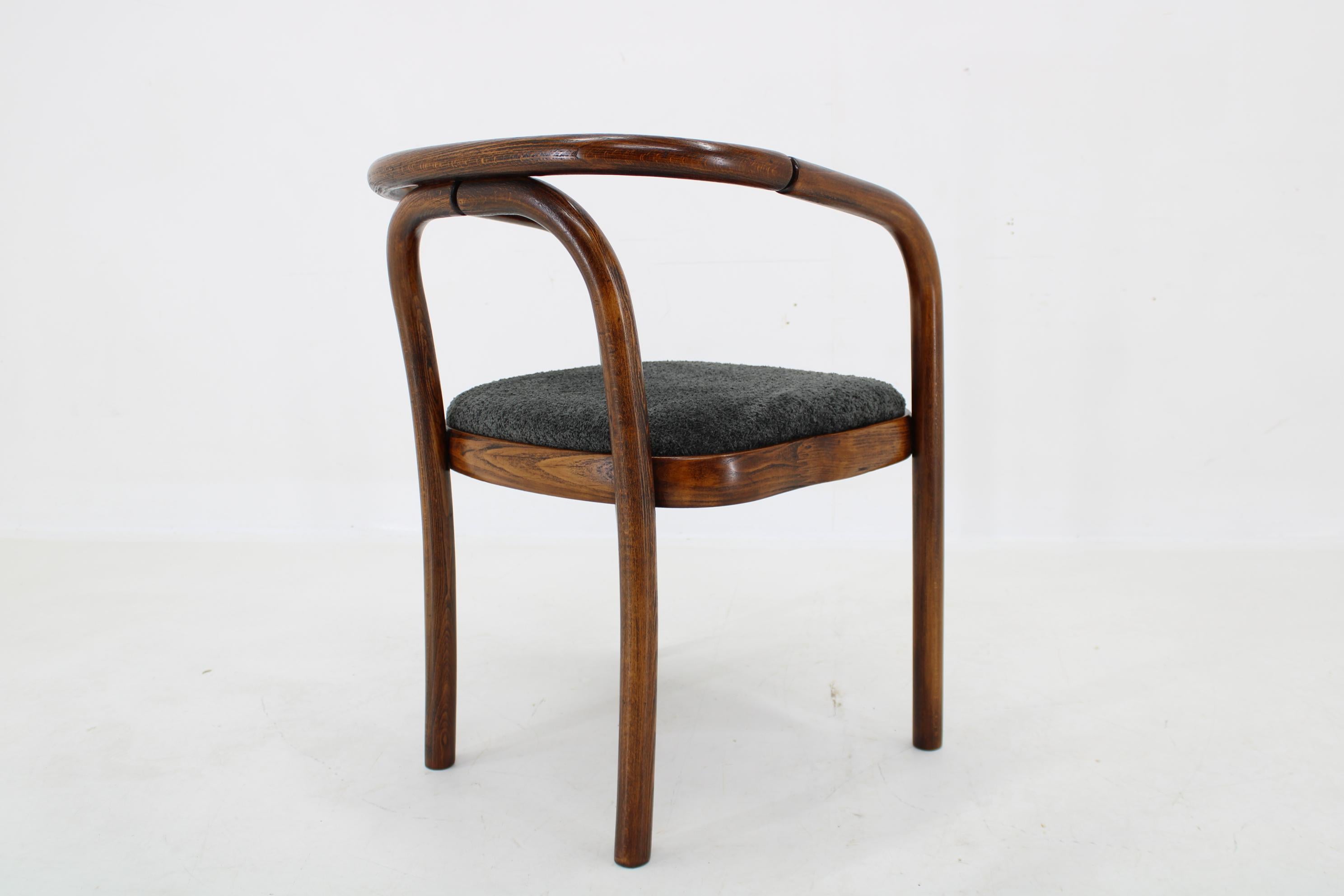 1970s Antonin Suman Set of Four Dining Chair by TON In Good Condition For Sale In Praha, CZ
