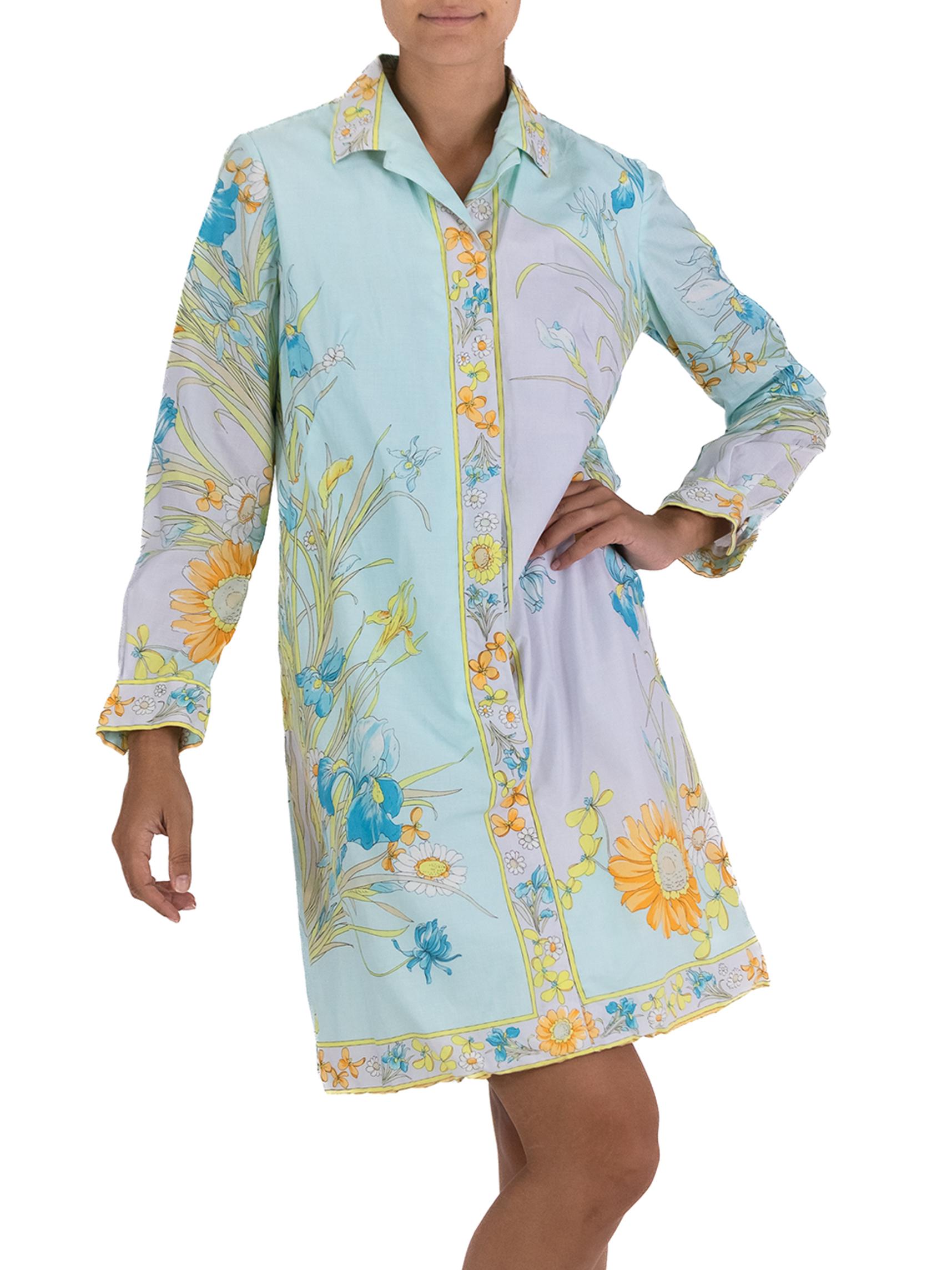 Aquablaues Hemdkleid aus den 1970er Jahren mit Blumendruck im Angebot 1