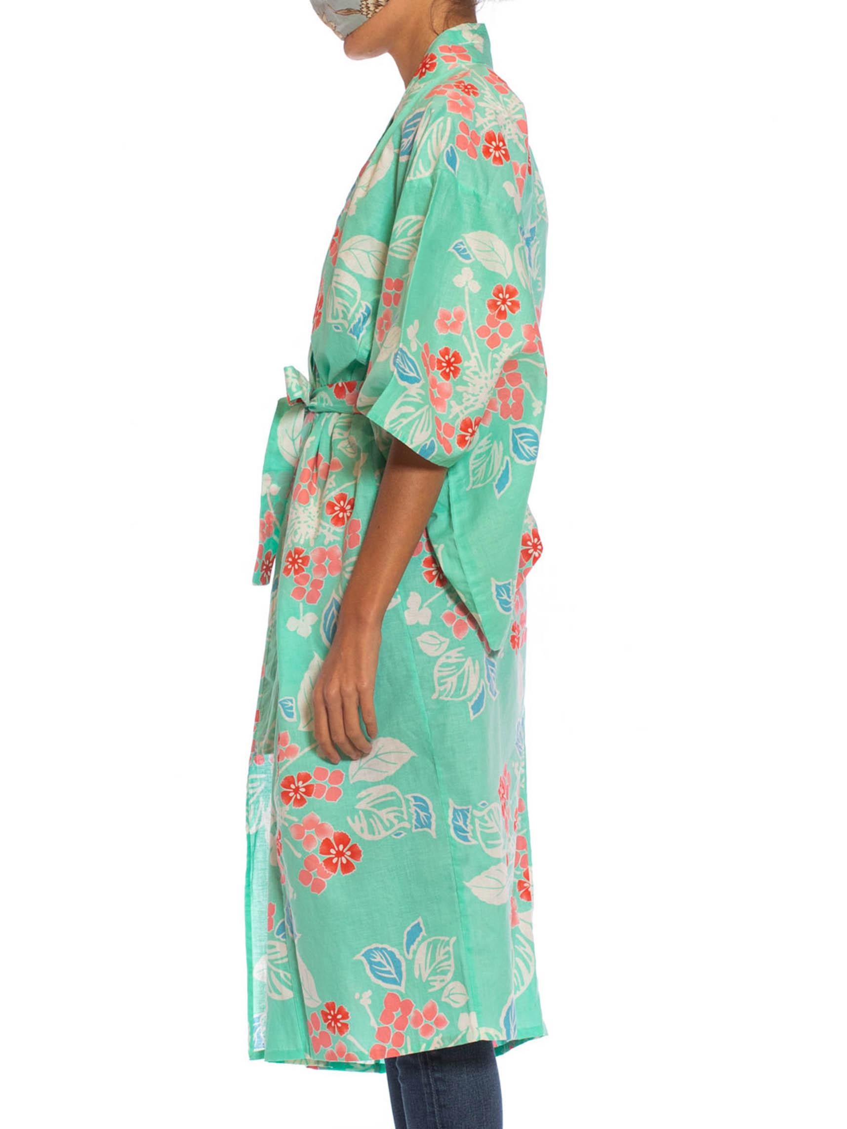 1970S Aquamarine & Pink Cotton Floral Kimono In Excellent Condition In New York, NY