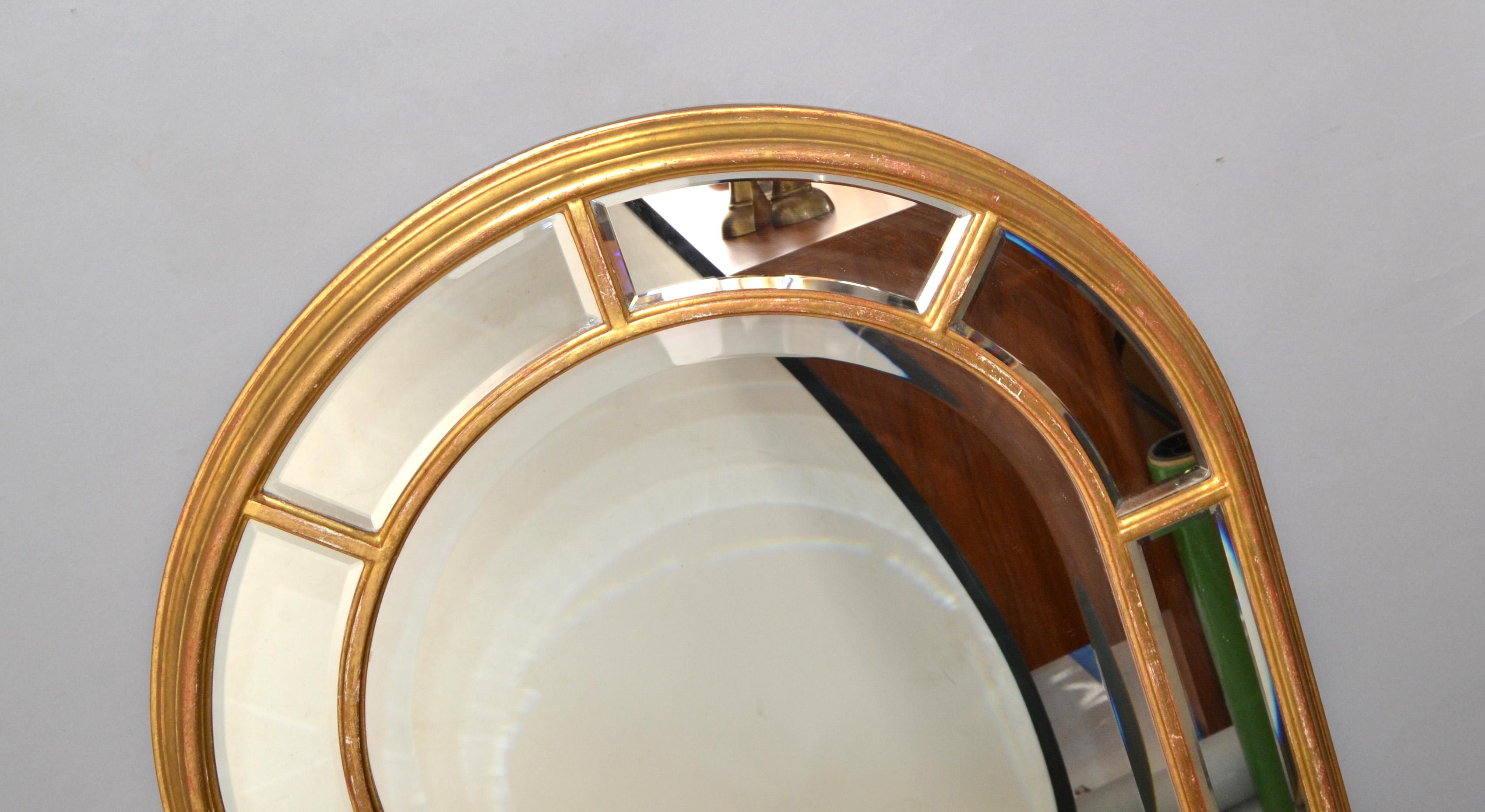 1970s Arch Shaped Italian Firenze Beveled Glass Wall Mirror with Gilt Wood Frame For Sale 5