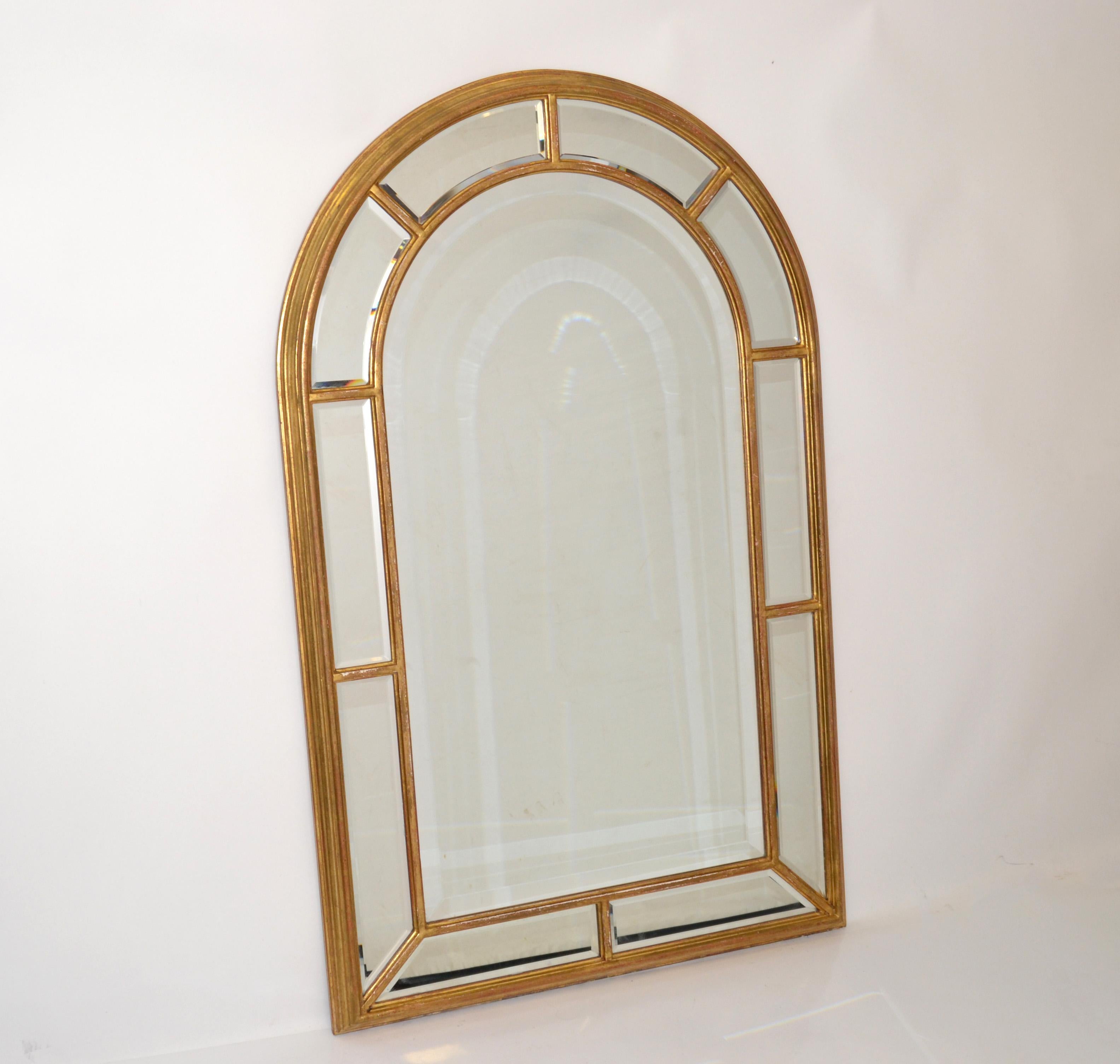 Hollywood Regency 1970s Arch Shaped Italian Firenze Beveled Glass Wall Mirror with Gilt Wood Frame For Sale