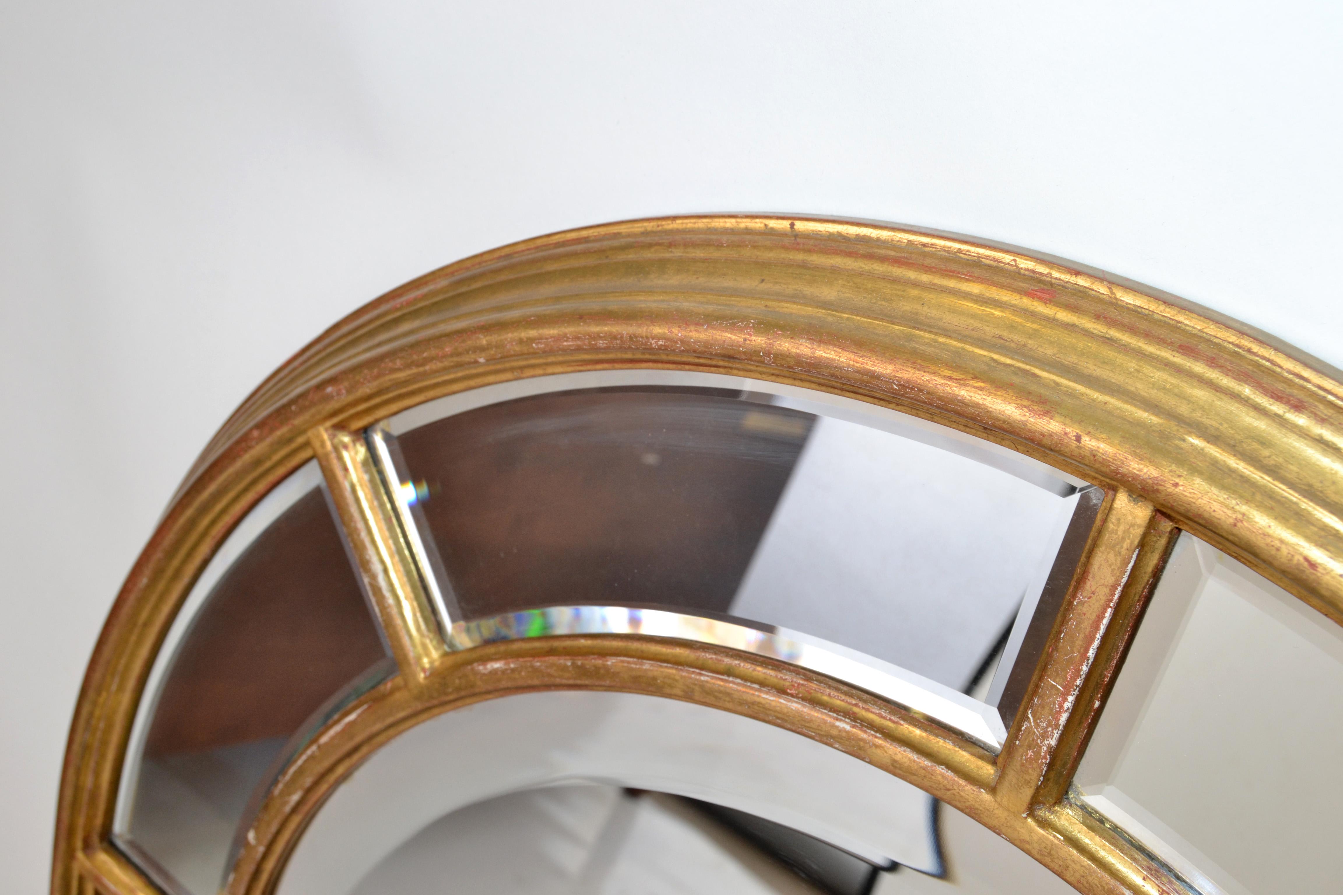 1970s Arch Shaped Italian Firenze Beveled Glass Wall Mirror with Gilt Wood Frame For Sale 3