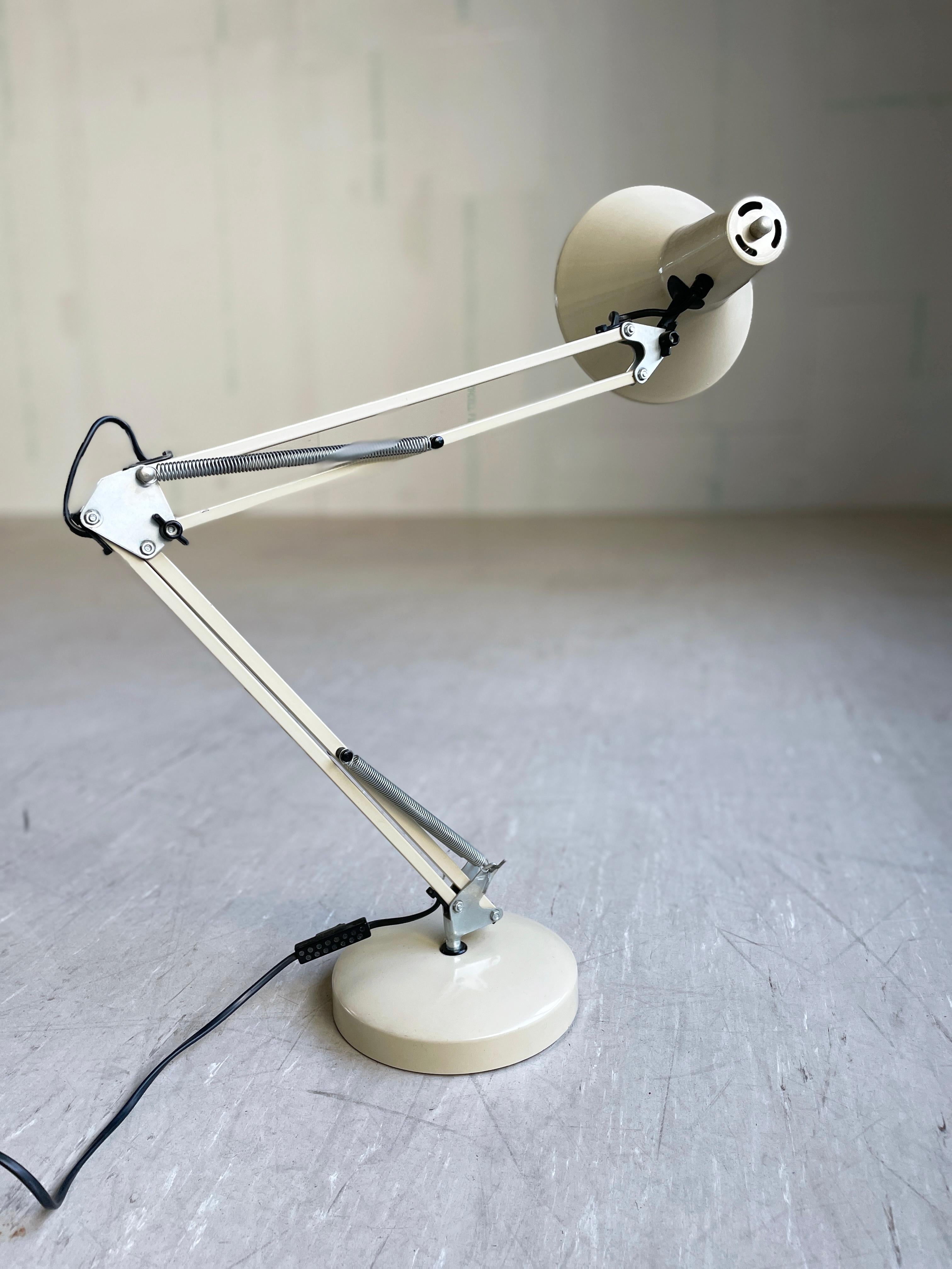 Lampe de bureau pour architectes des années 1970 en vente 6