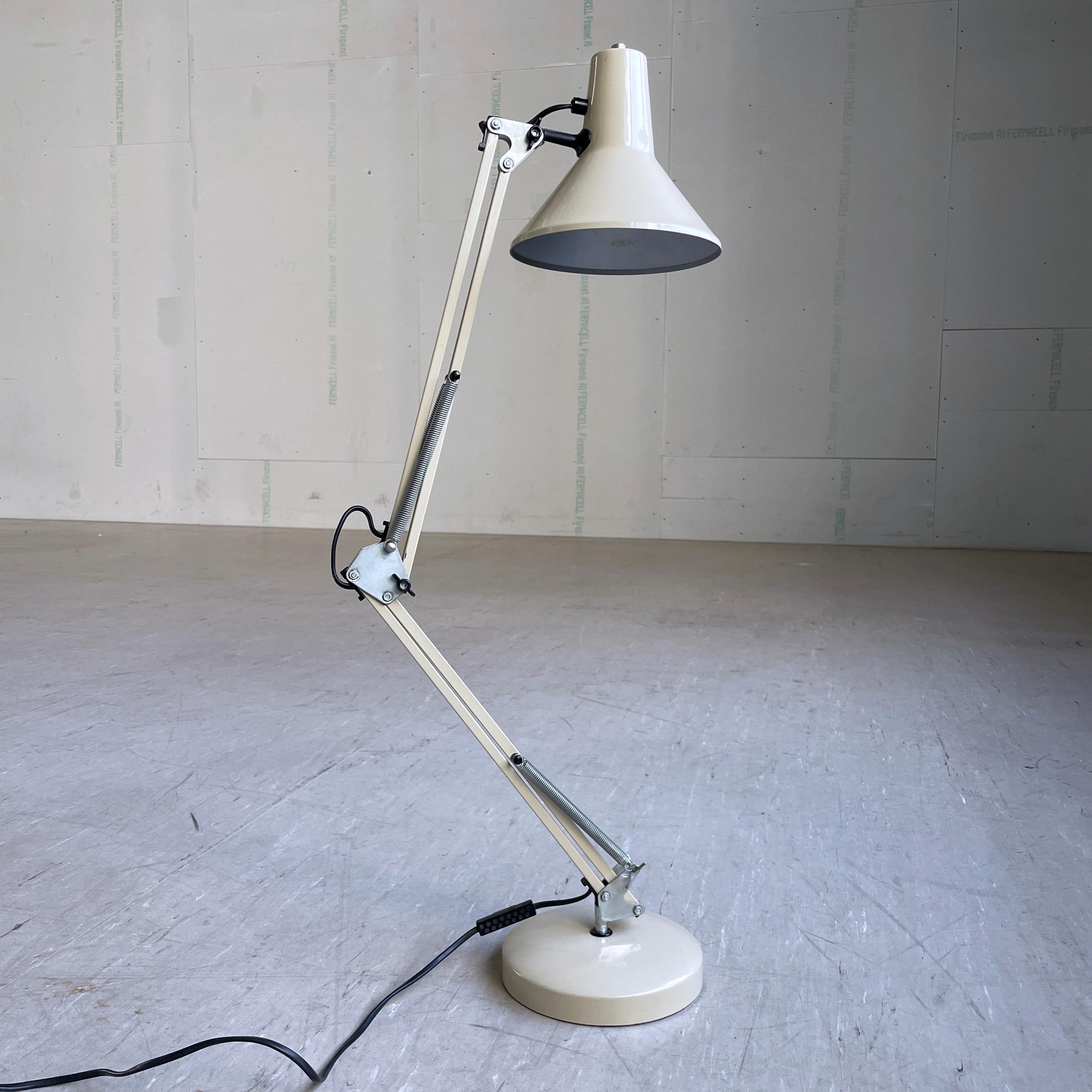 Lampe de bureau pour architectes des années 1970 en vente 7