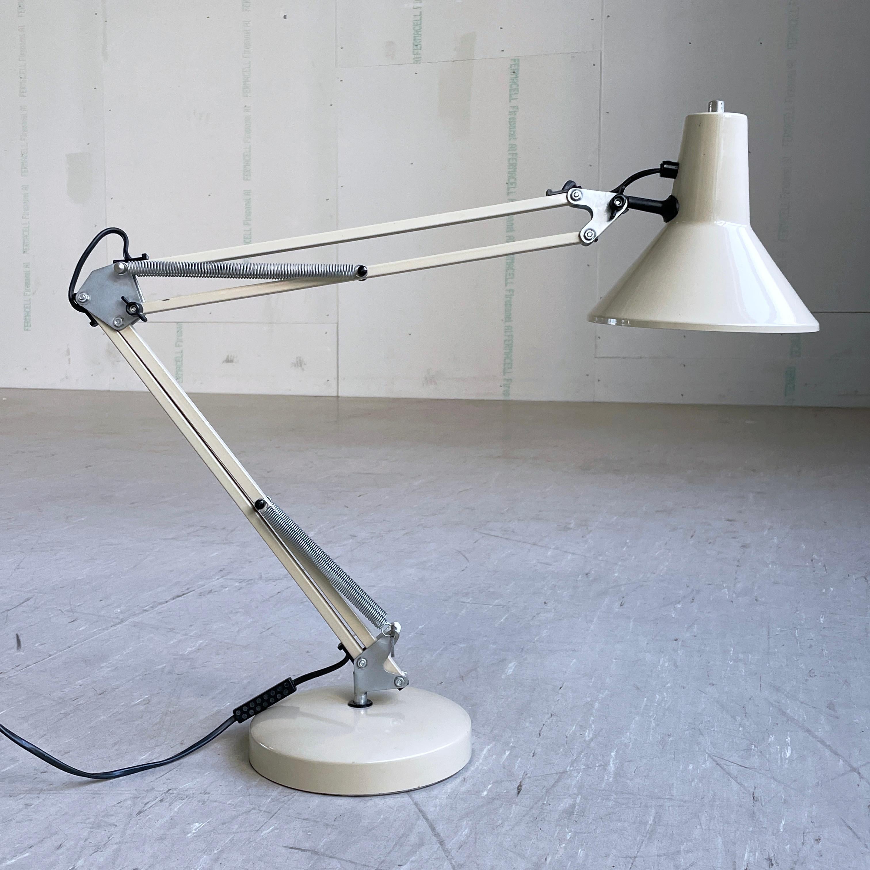 Lampe de bureau pour architectes des années 1970 Bon état - En vente à Bern, CH
