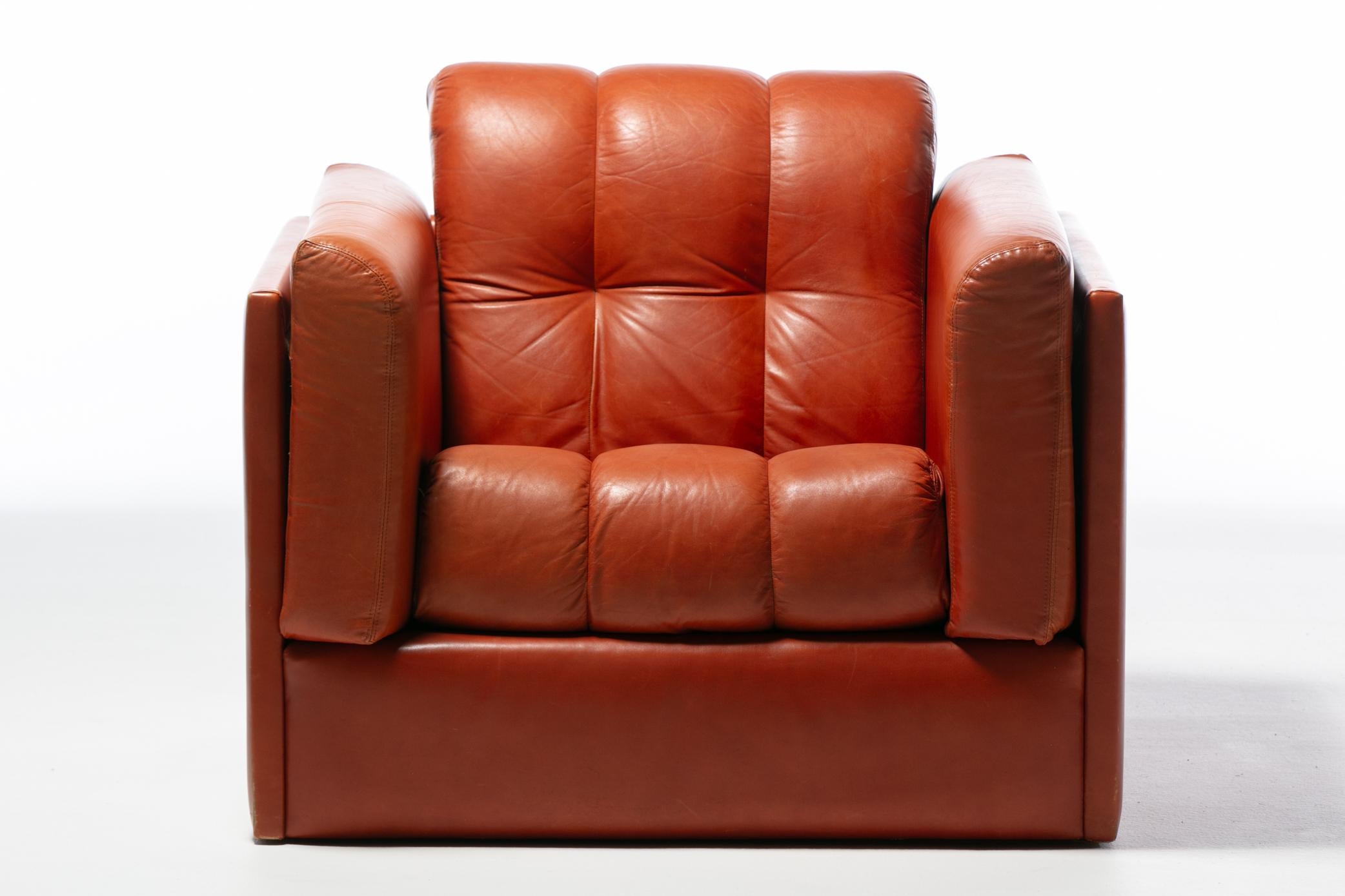 1970s Architectural Mid Century Modern Club Chairs in Cognac Leather For Sale 14