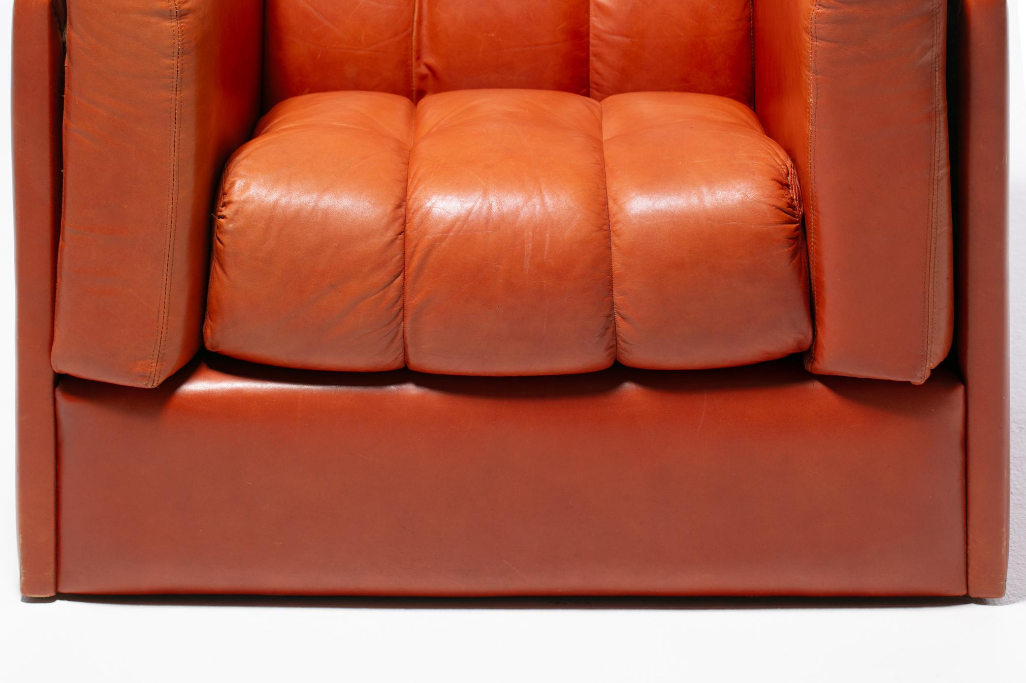1970s Architectural Mid Century Modern Club Chairs in Cognac Leather For Sale 3
