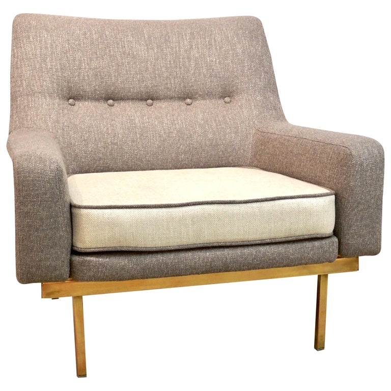 1970s Arflex Italian Brass Base Two-Tone Pepper Cream and Taupe Gray Armchair For Sale