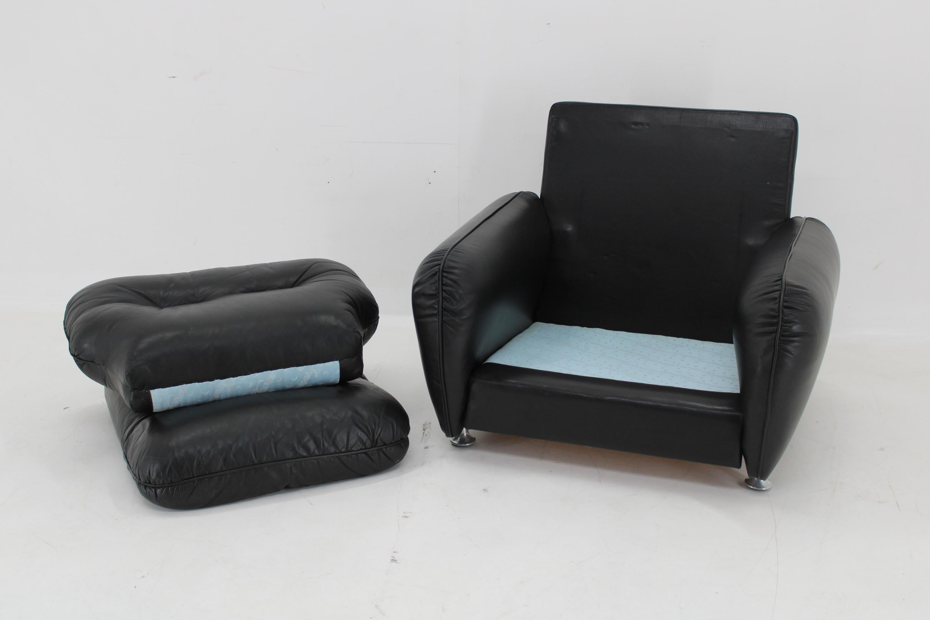 1970er Sessel aus schwarzem Leder, Italien im Angebot 5