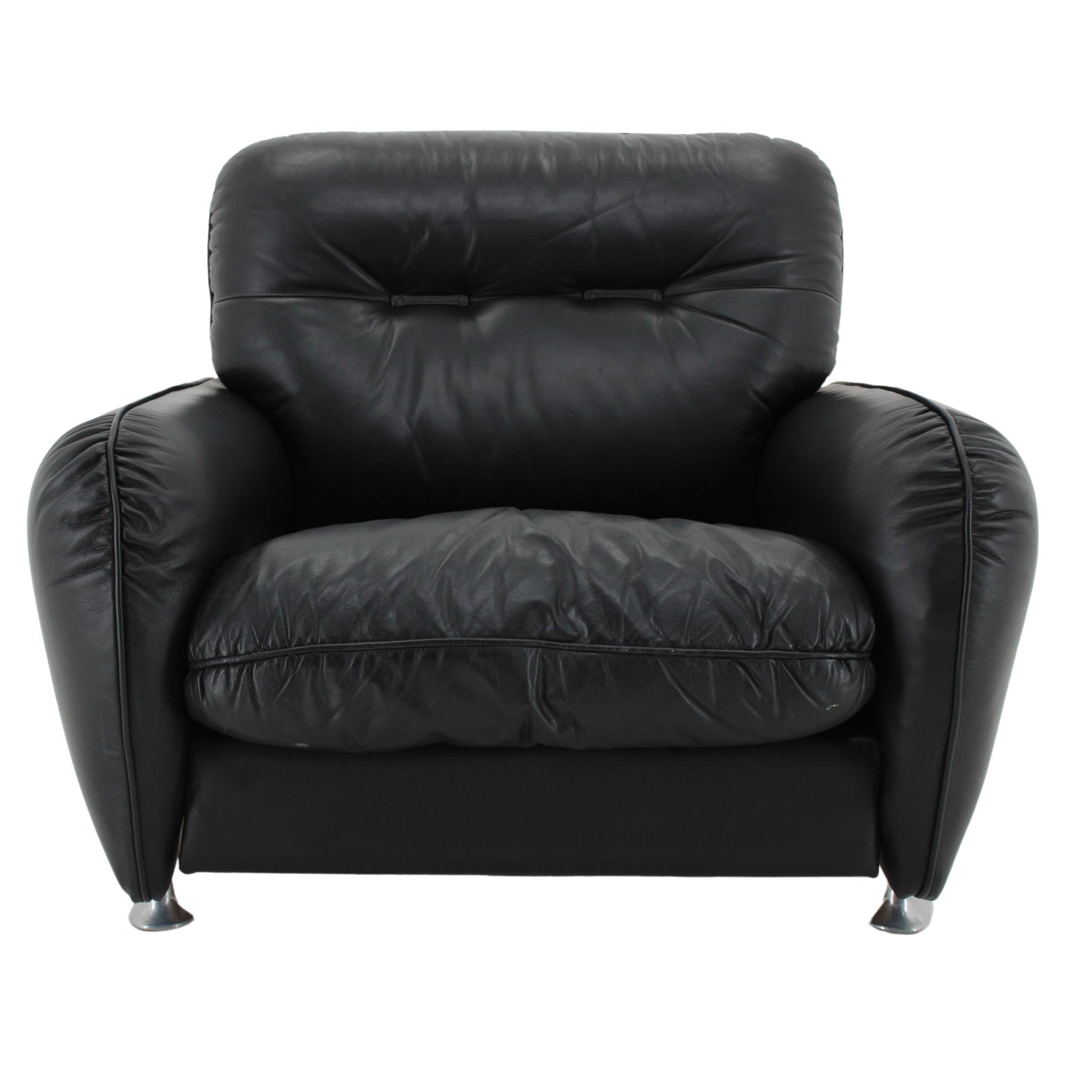  - Good condition with minor signs of use
 - The sides parts were newly reupholstered in very similar black leather
- Cleaned

