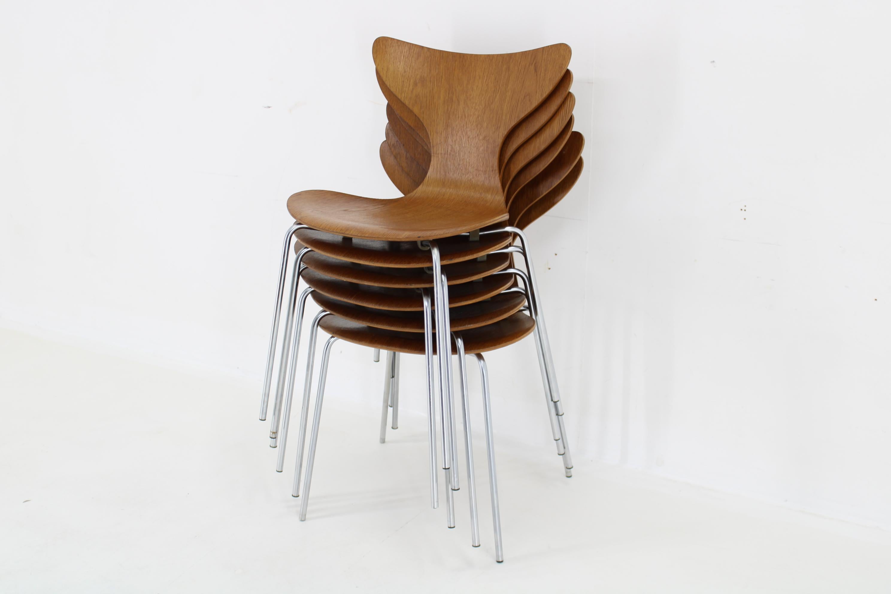 Wood 1970s Arne Jacobsen Set of Six Lily Chairs in Oak by Fritz Hansen, Denmark For Sale