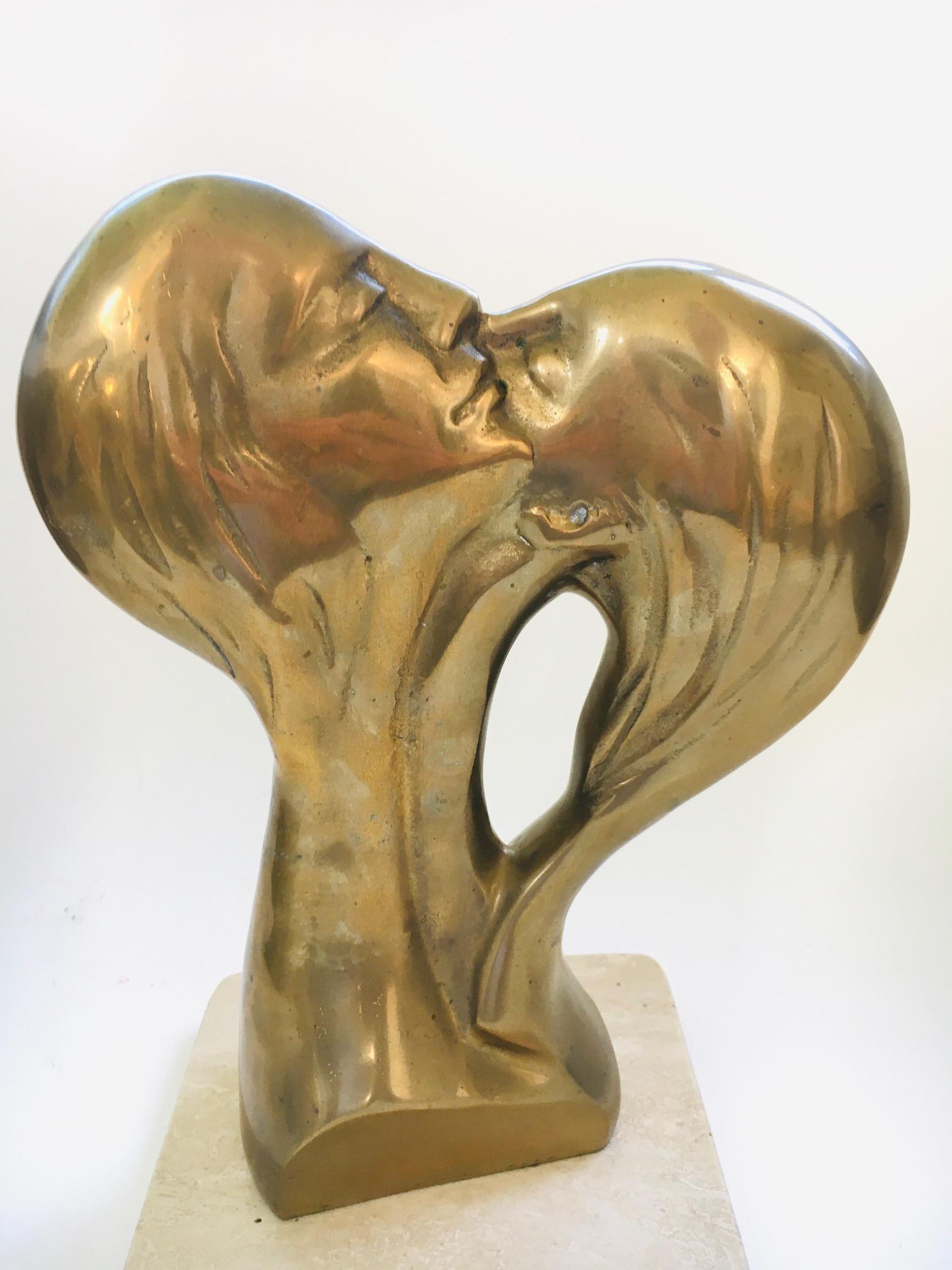 Européen Art 1970 Brass Intertwined Male Female Sculpture Statue en vente