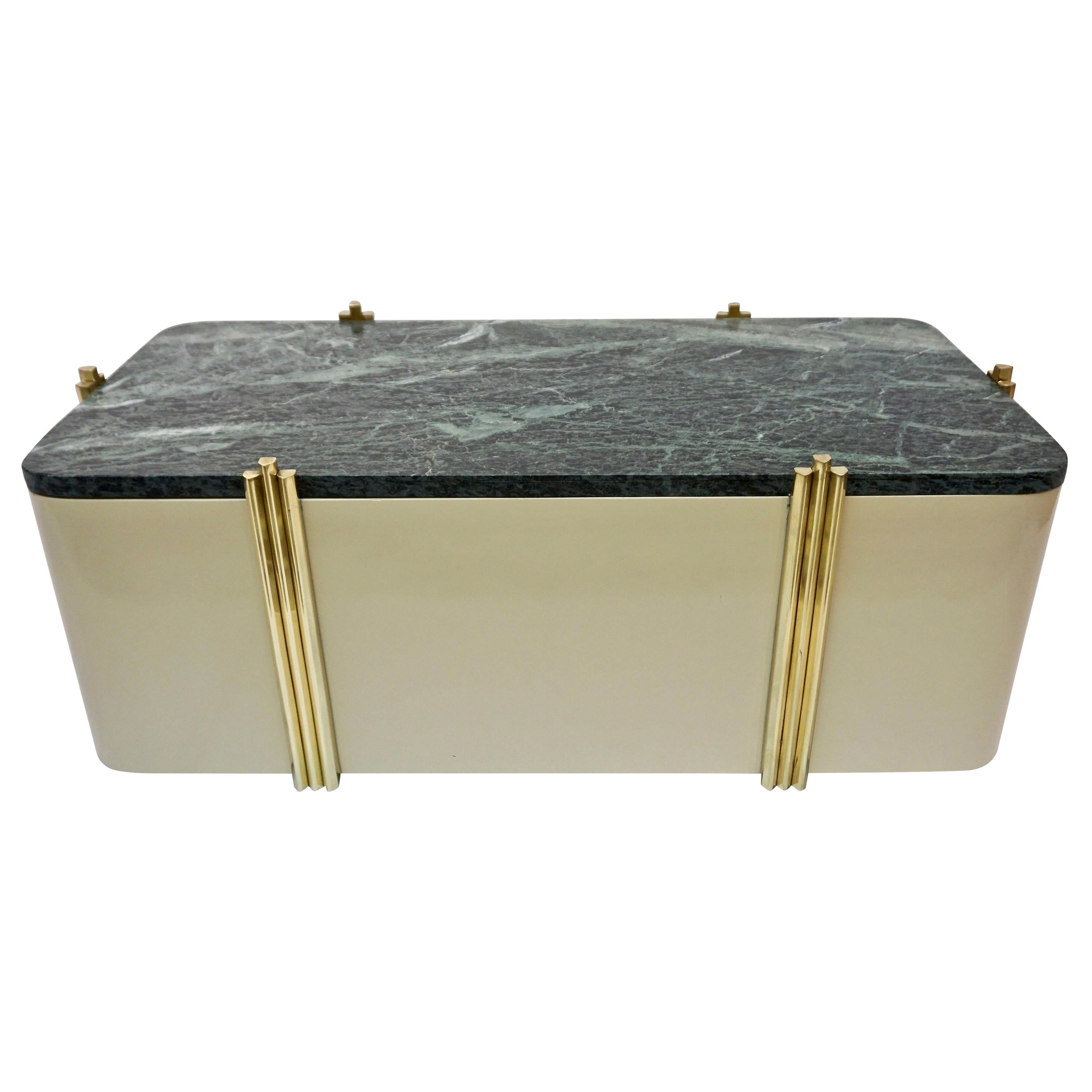1970s Art Deco Design Green Marble & Cream White Lacquered Coffee Table / Bench For Sale