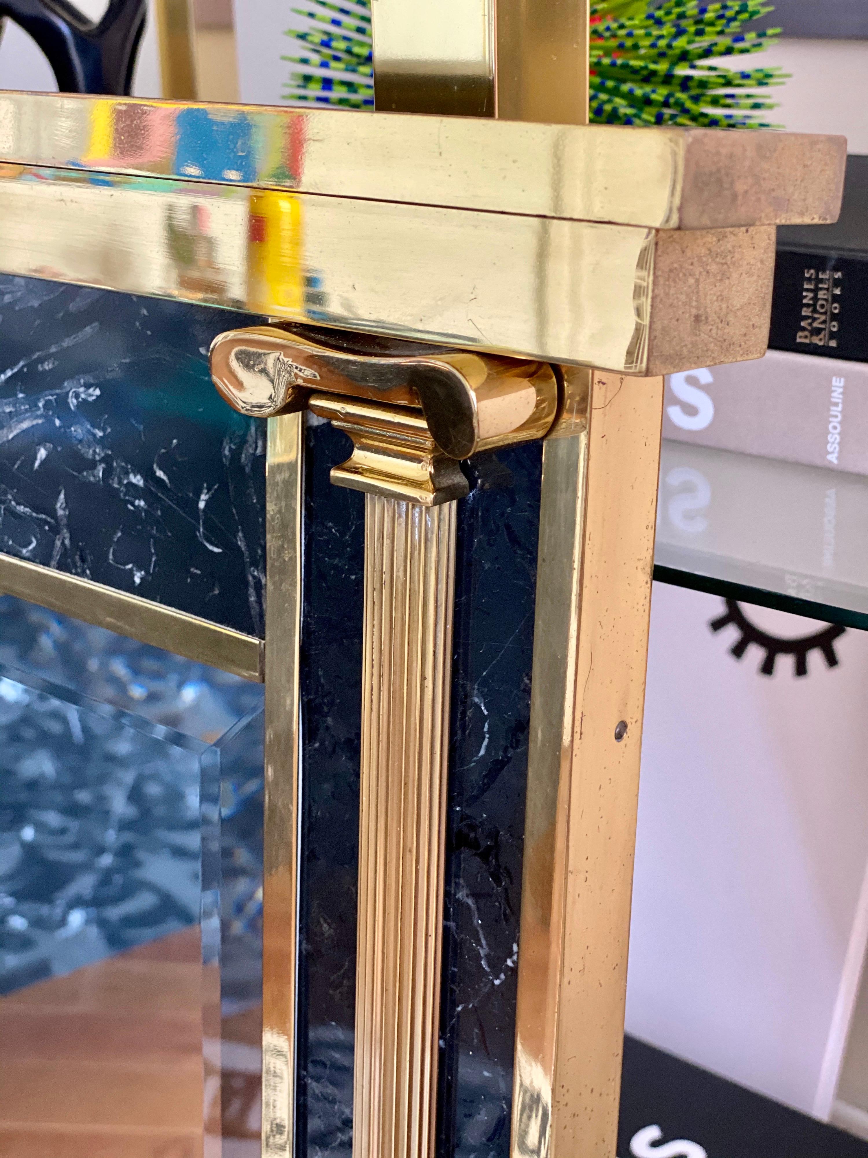 1970s Art Deco La Barge Espejo Moderno Estilo Imperio Latón y Mármol en Bueno estado para la venta en Farmington Hills, MI