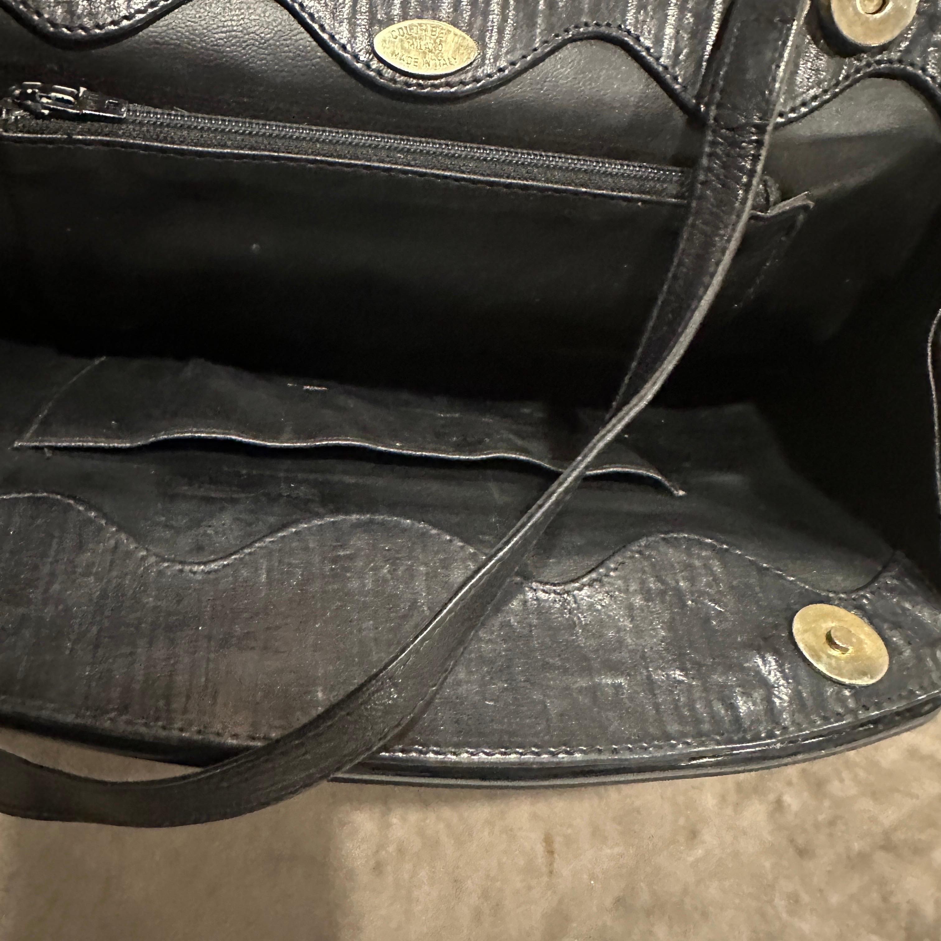 Embrague de baquelita y cuero negro estilo Art Déco de los años 70 de Colombetti Milano en venta 6