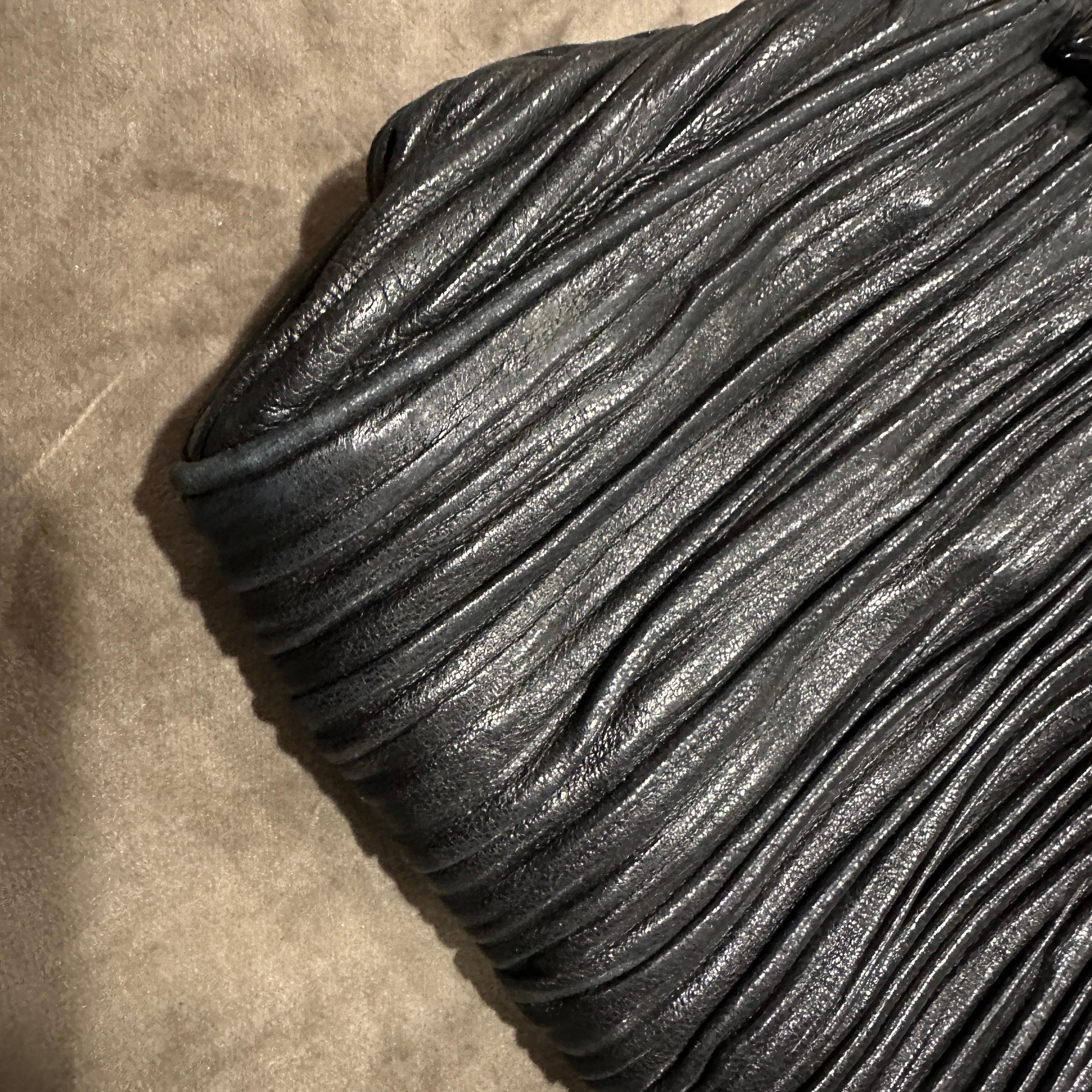 Embrague de baquelita y cuero negro estilo Art Déco de los años 70 de Colombetti Milano en Excelente estado para la venta en Aci Castello, IT