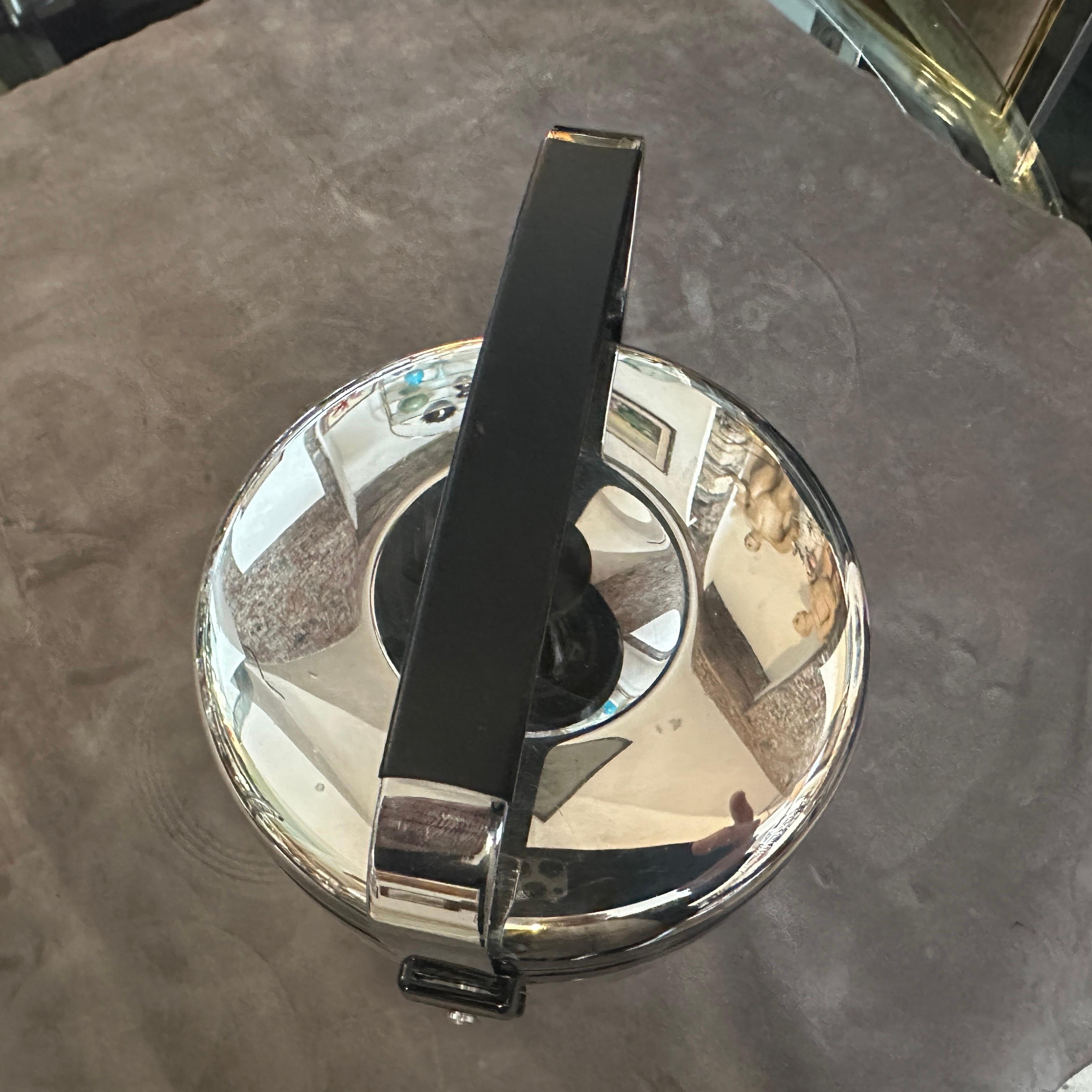 1970er Art Deco Stil Verchromtes Metall und schwarzer Kunststoff Eiskübel von Erhard im Angebot 6