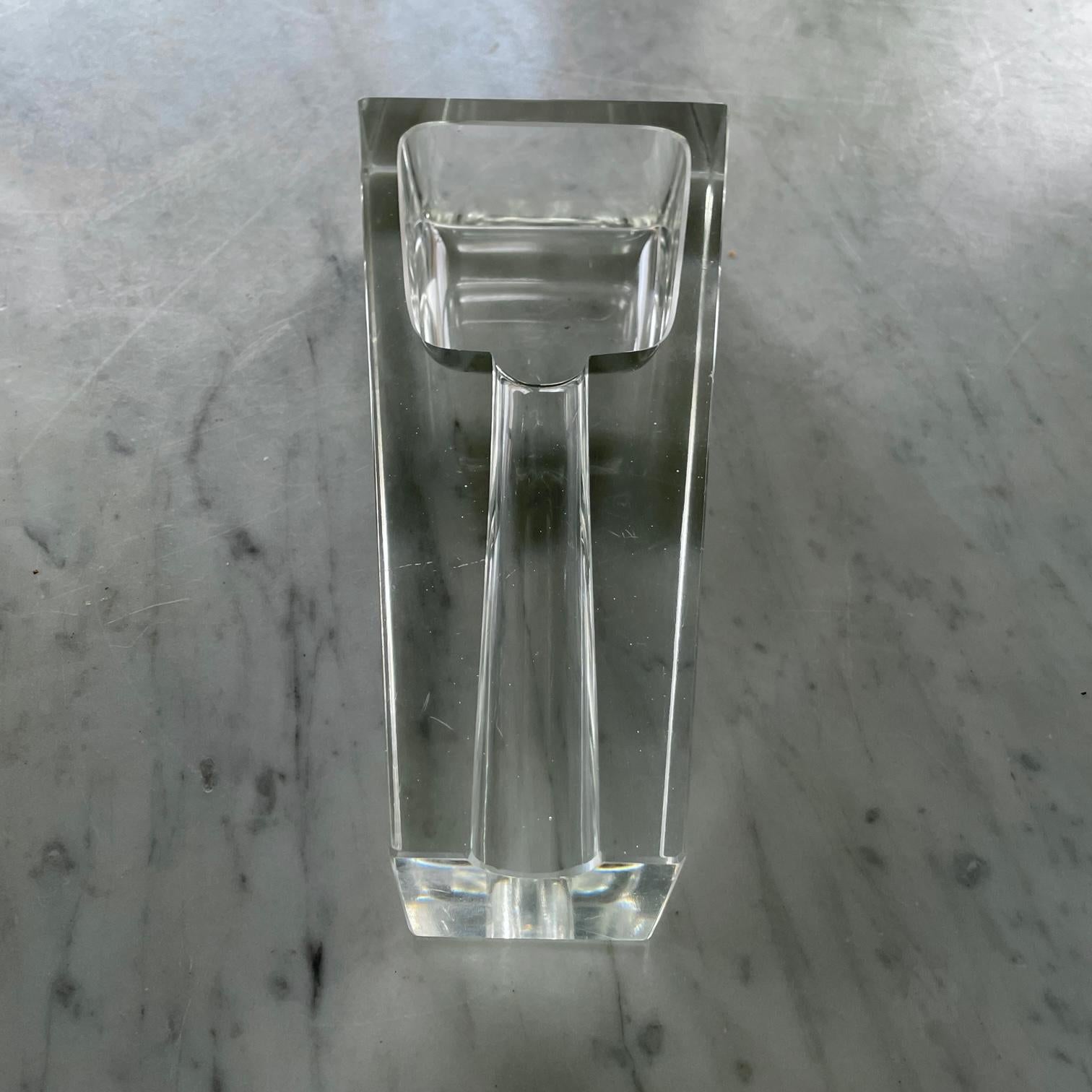 Postmoderne Cendrier de table sculpté en verre d'art des années 1970 comme Murano Sotsass Cenedese en vente