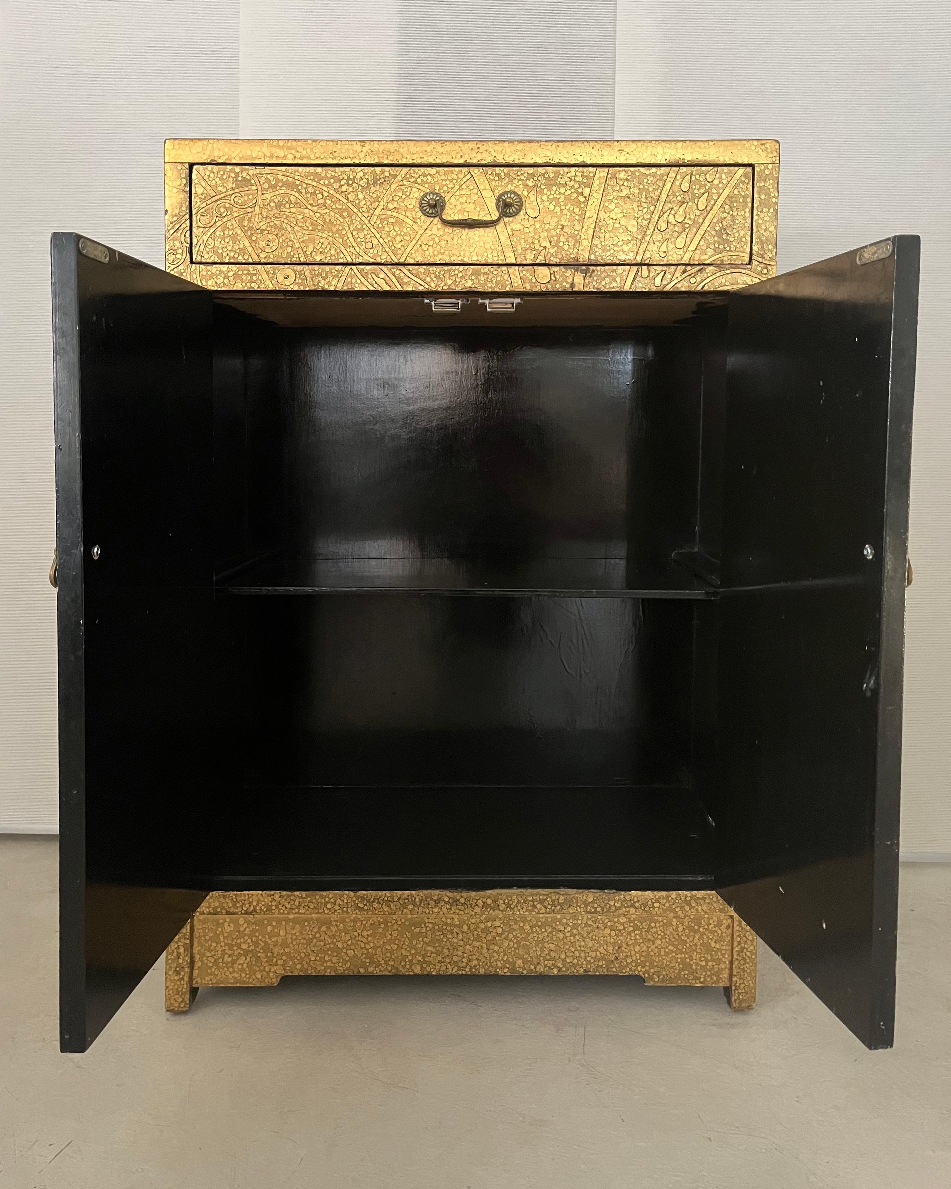 1970 Art Nouveau Wood and Gold Lacquer Hall Cabinet Chinoiserie 1