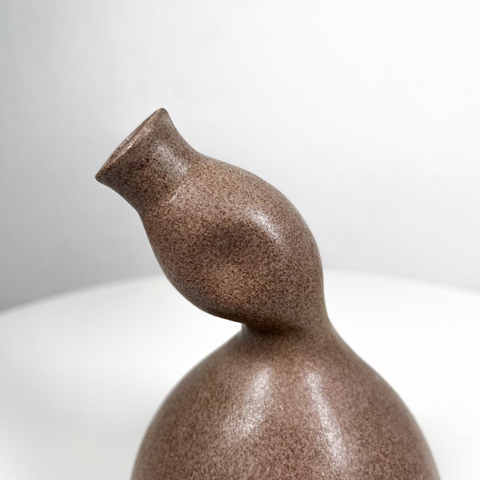 1970s Art Pottery Anderson Abstract Vase Smooth Sensual Duck Shape In Good Condition In Chula Vista, CA