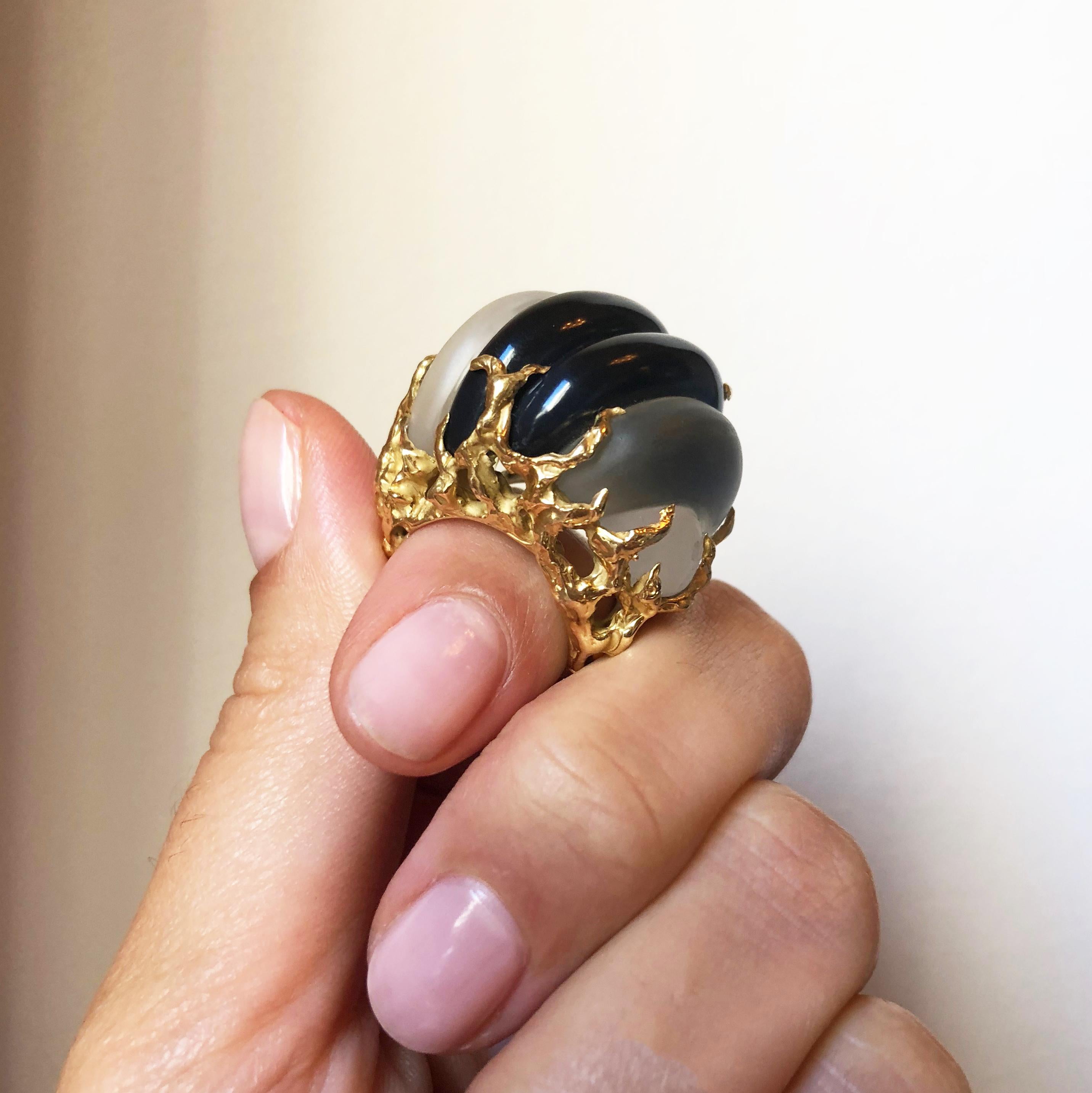 1970s Arthur King Carved Rock Crystal, Onyx, and Textured Gold Ring In Excellent Condition In New York, NY