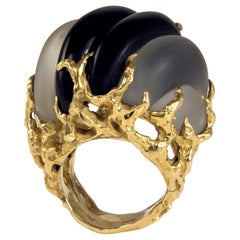 1970s Arthur King Carved Rock Crystal, Onyx, and Textured Gold Ring