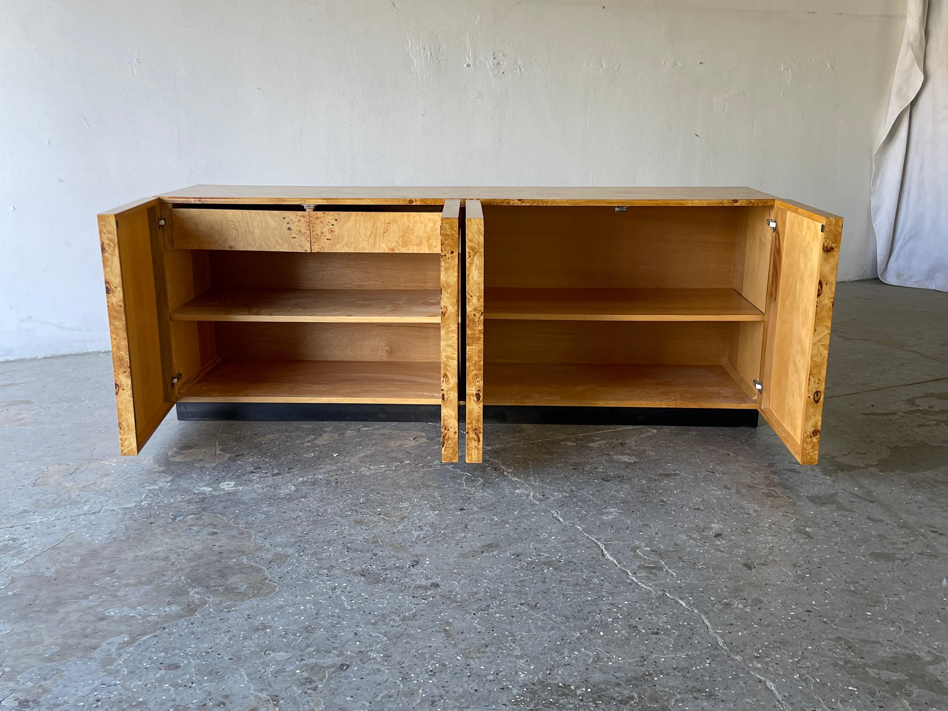 1970s Arthur Umanoff for Dillingham Olive Burlwood Credenza Burl Wood 4